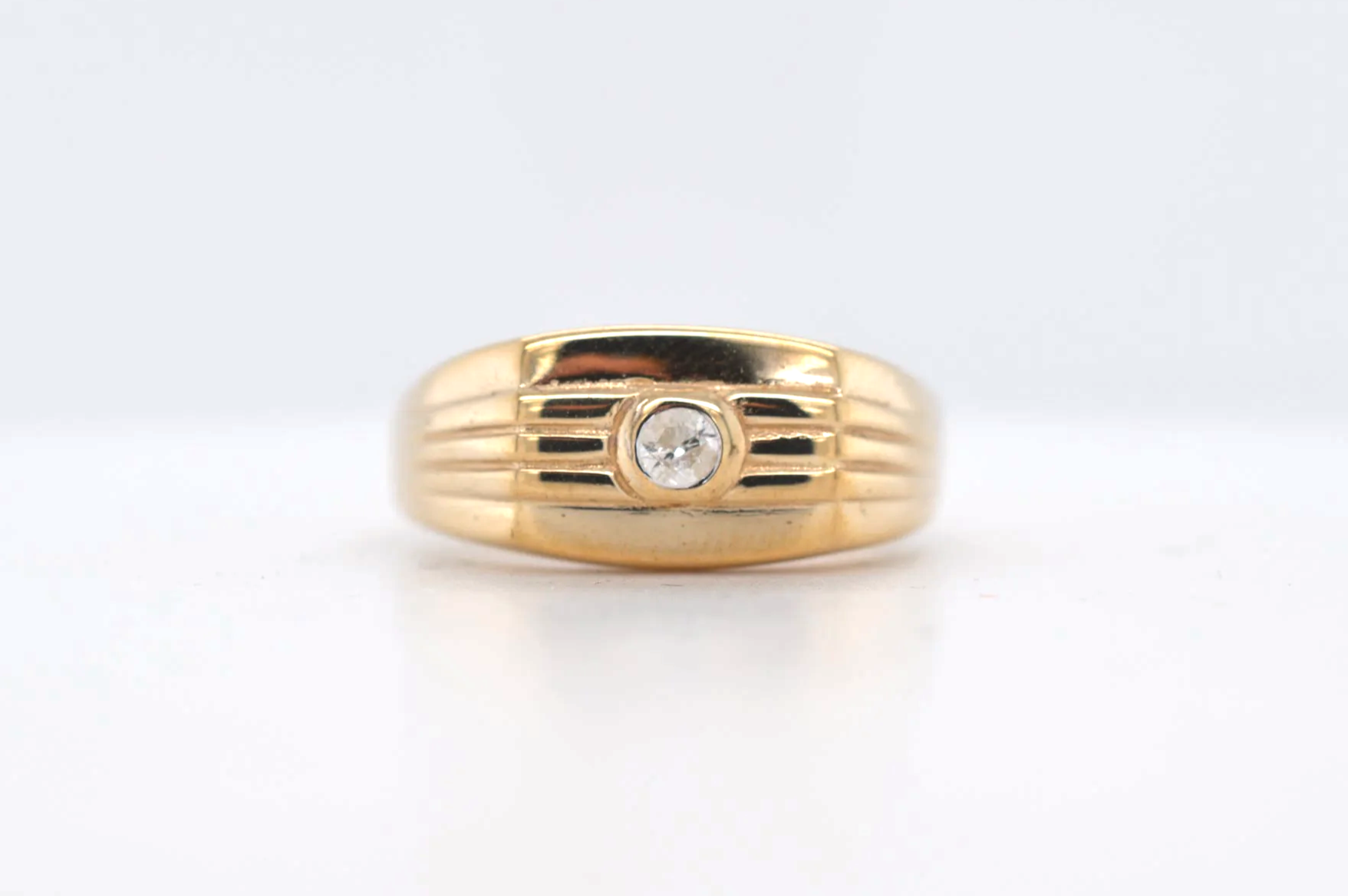 9ct Diamond Signet Price Band B (£250 - £500) ER24
