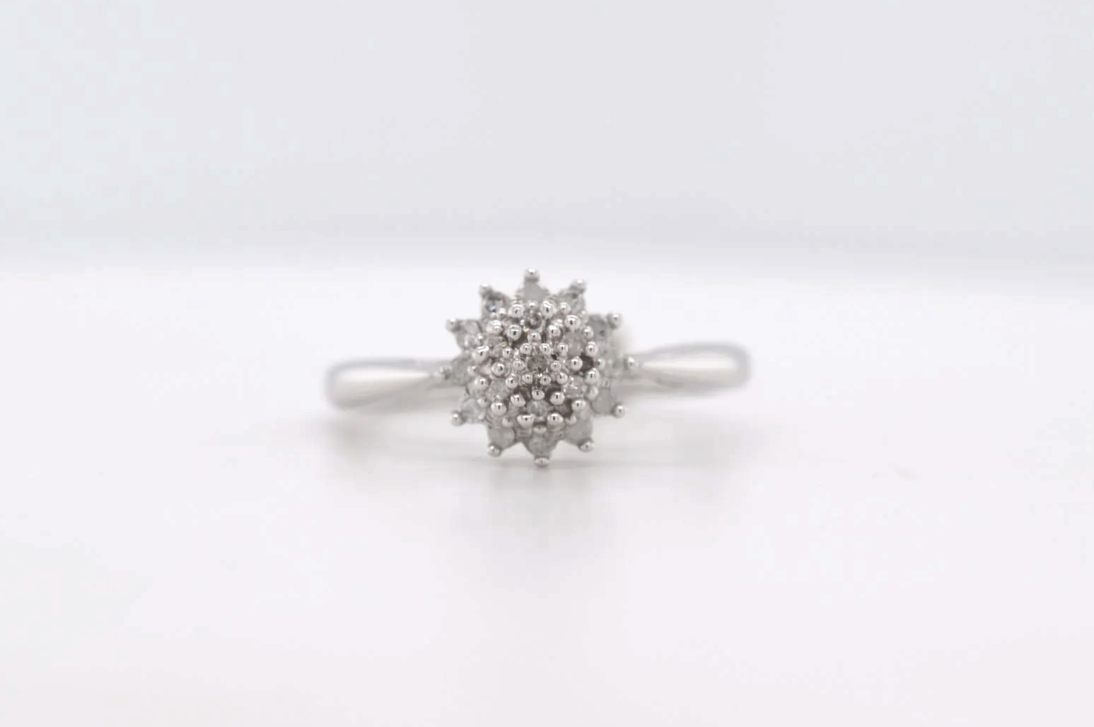 9ct Diamond Cluster Price Band A (£0 - £250) FB28