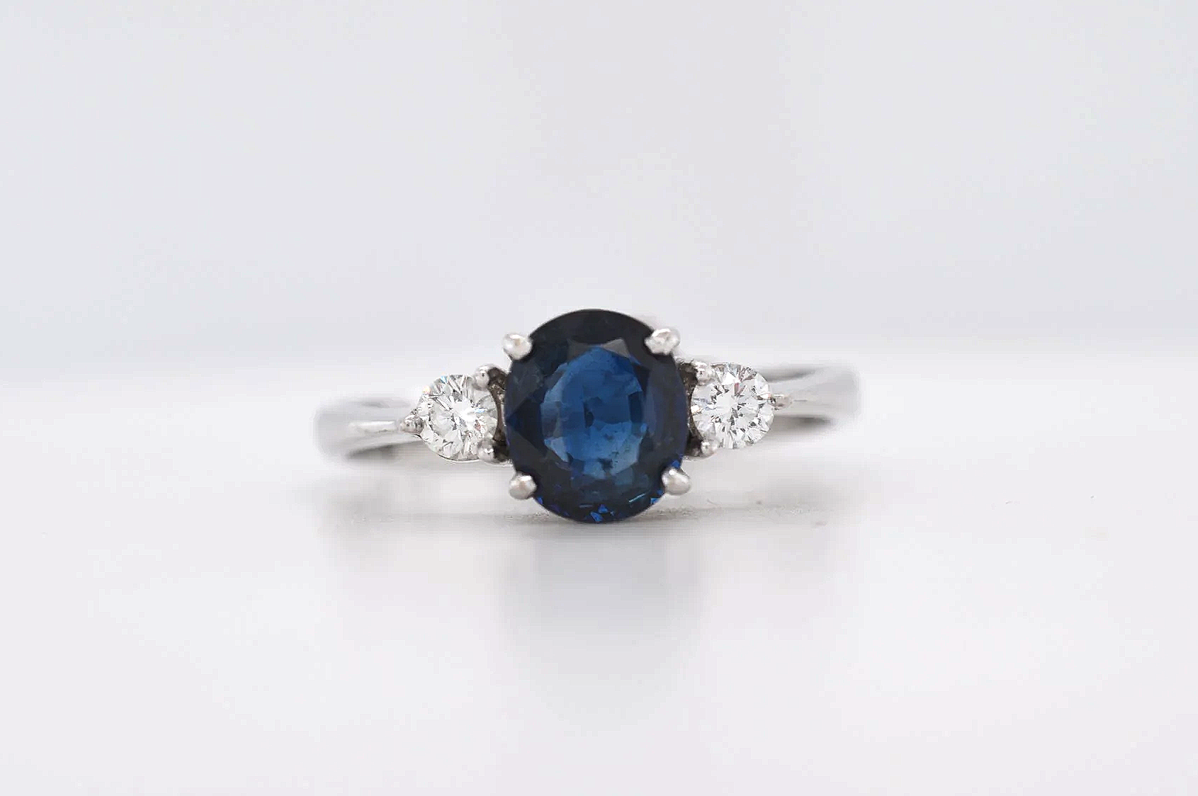 18ct Sapphire & Diamond Price Band G (£1,500 - £1,750) FA20
