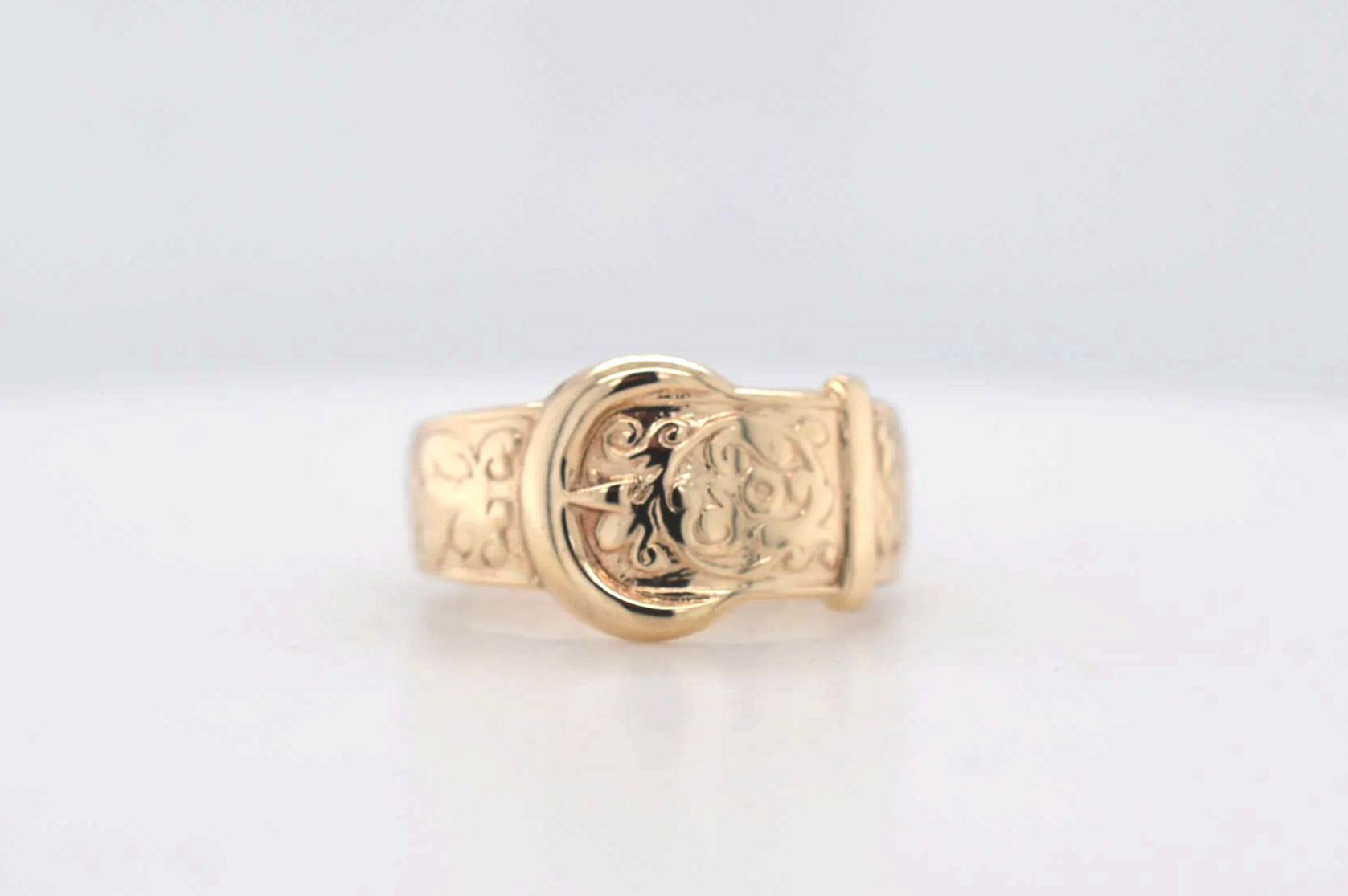 9ct Buckle Ring Price Band B (£250 - £500) FB19