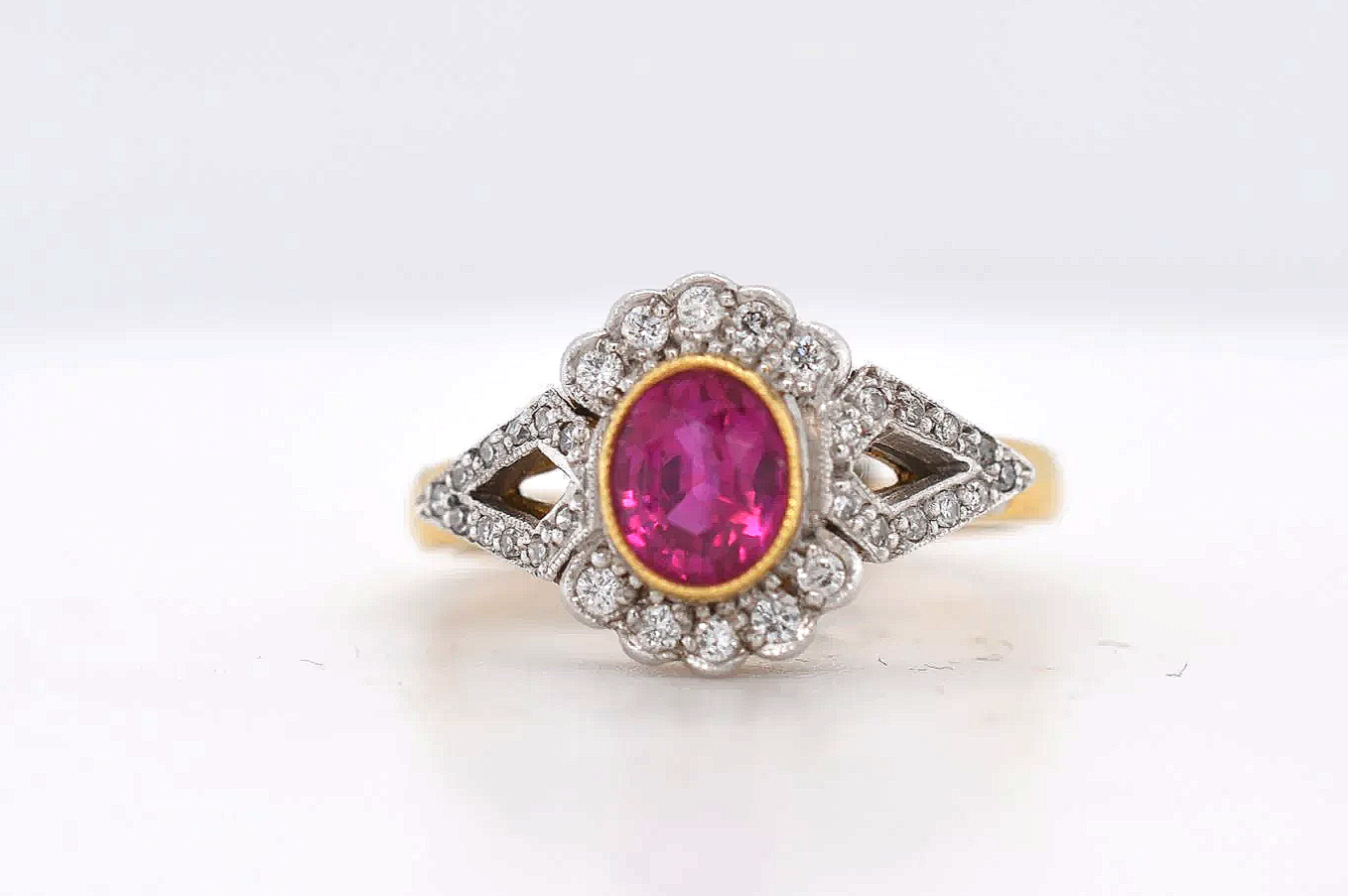 18ct Ruby & Diamond Price Band G (£1,500 - £1,750) FI22