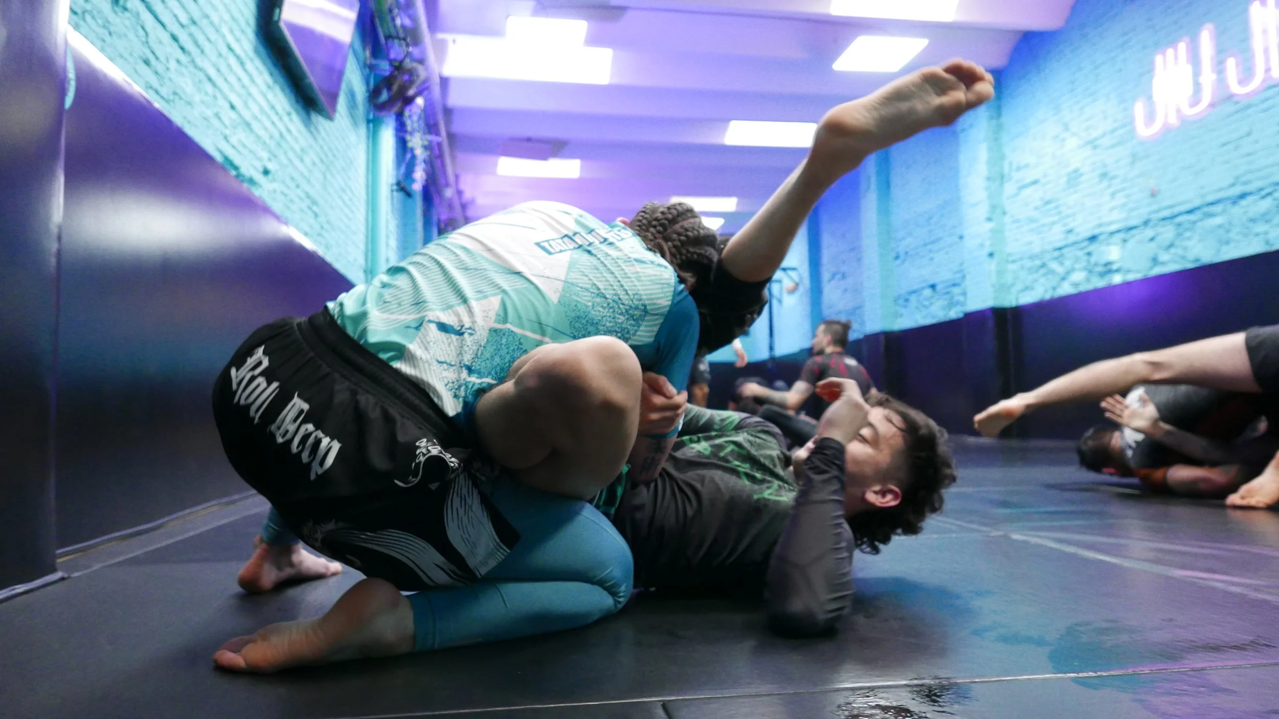 ¿Por qué entrenar en 10th Planet Jiu-Jitsu Barcelona? 🛸 /  Why train at 10th Planet Jiu-Jitsu Barcelona? 🛸