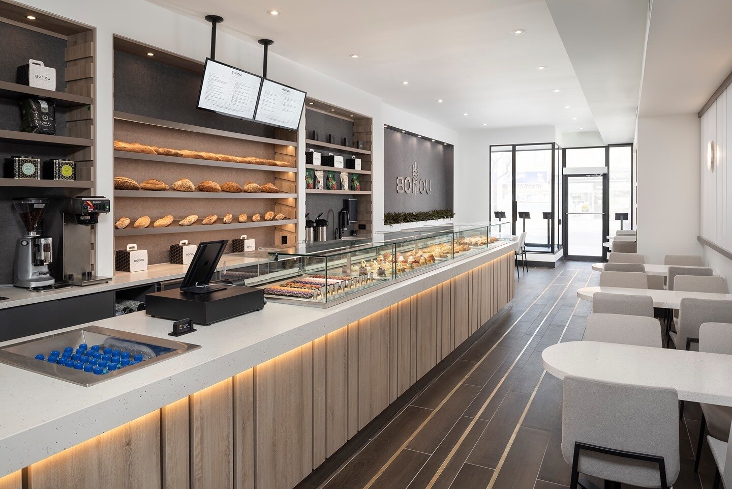 Bomou Bakery, featuring 4601 Frozen Terra and Nougat 6600 by Caesarstone Canada
Fabrication and Installation by: @elegancemarble
Designed by: @rzinteriors_
Construction by: @odimaconstruction
Cabinetry by: @Tangodesignstudio
#elegancemarble #Tor