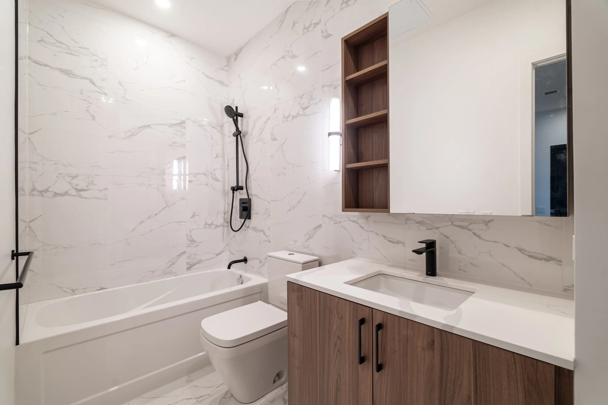 Frameless - Elegance Marble - 689 The Queensway -029.jpg