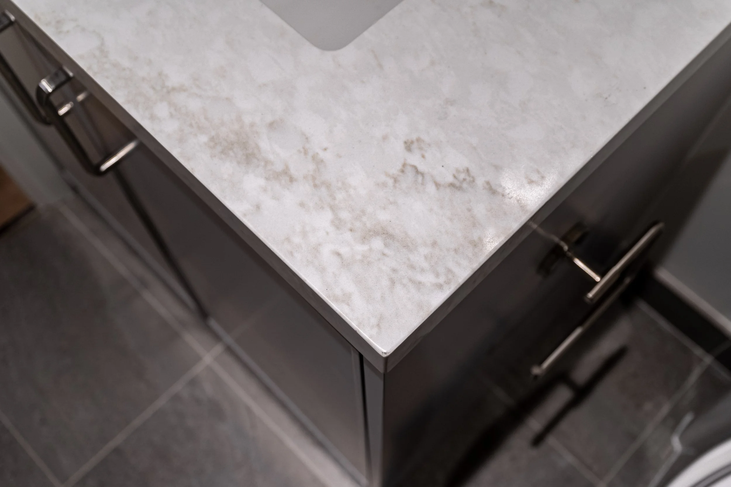 Frameless - Elegance Marble - 106 Spadina Ave - 062.jpg