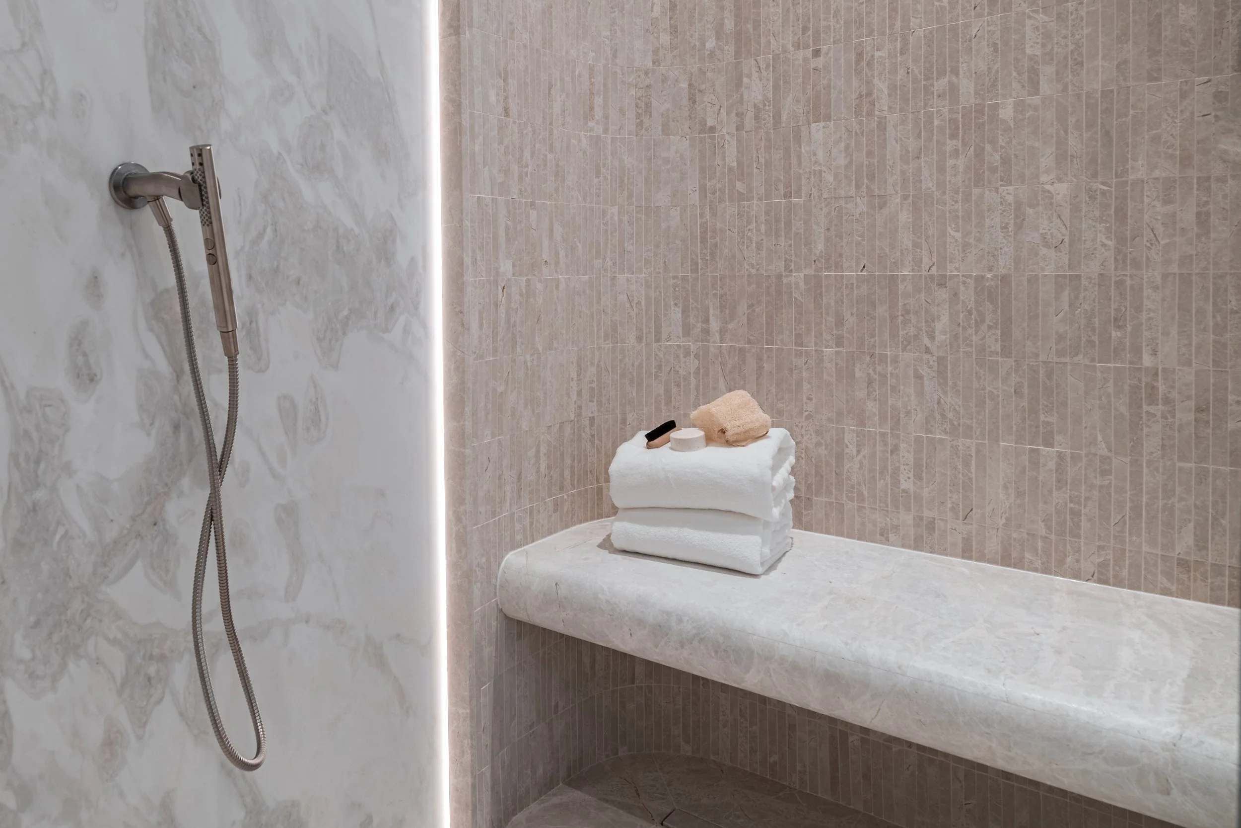 Frameless - Elegance Marble  - 446 Spadina Rd -067.jpg