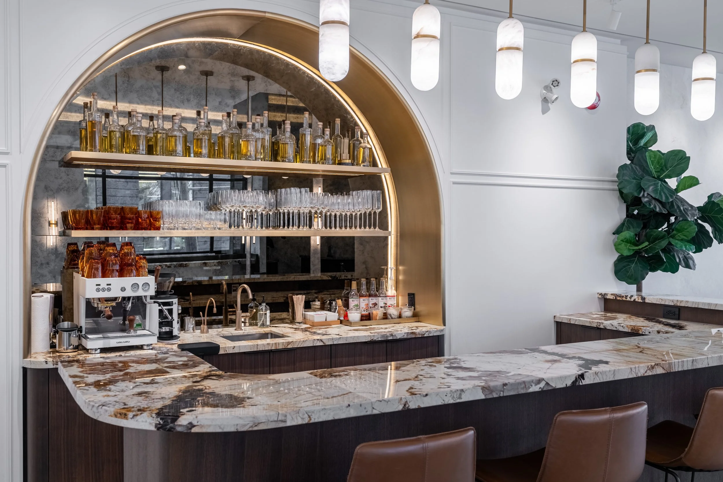 Frameless - Elegance Marble - 106 Spadina Ave - 014.jpg