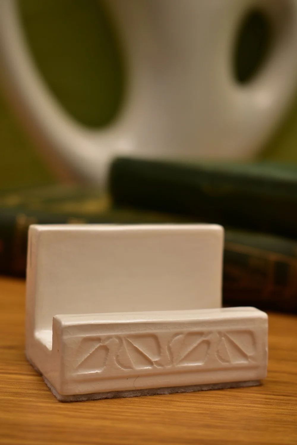 Ceramic Display Stand for Tiles, Coins, Trading Cards, Postcards