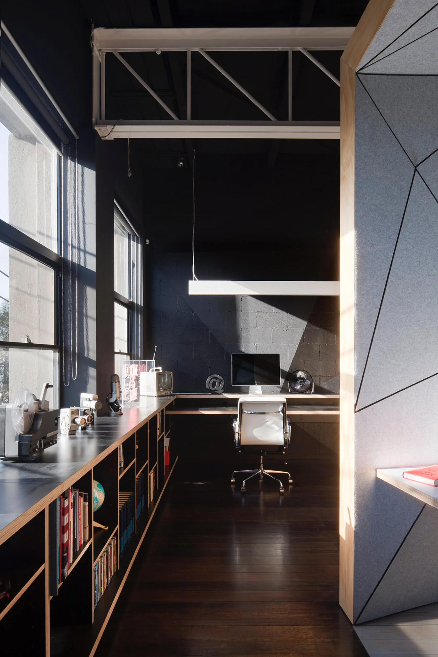 Hot Decks ergänzen das neue Bürokonzept