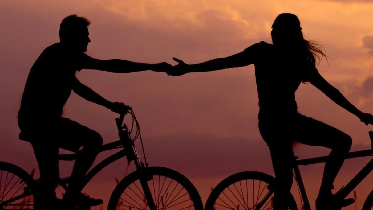 couple riding bikes