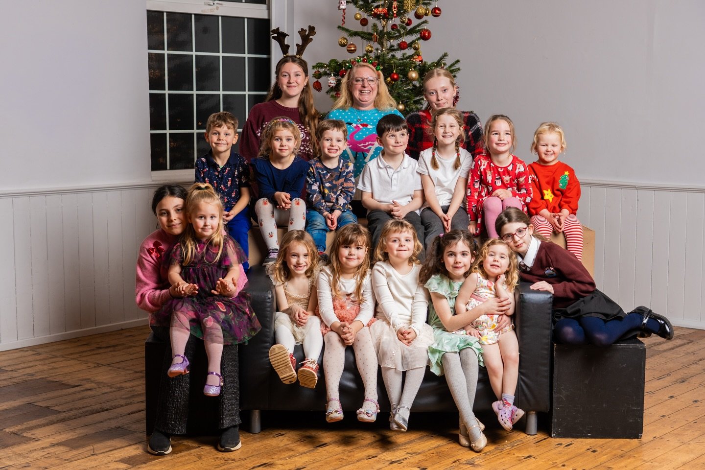 Merry Christmas Monday little monkeys!!