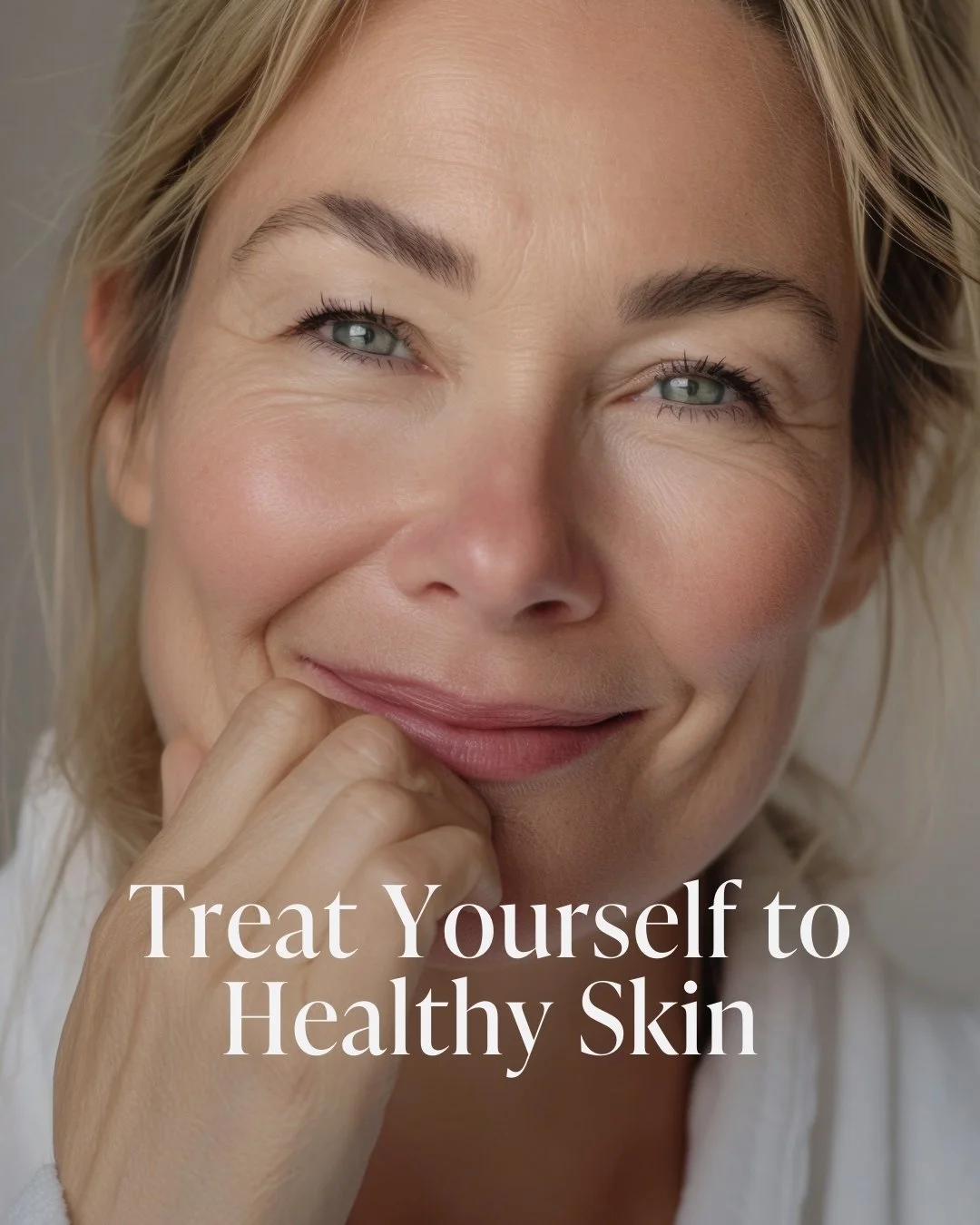 As the weather cools, our skin can become dry and lose its natural glow. 
Hydrafacial uses a unique, patented Vortex-Fusion delivery system to exfoliate, extract, and hydrate your skin. Our Hydrafacials can help: 
-Smooth fine lines & wrinkles