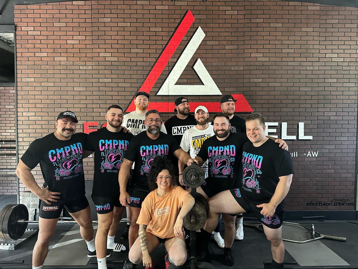 Sunday&rsquo;s with the crew!!! 

Shoutout to @_tactically_acquired @cmpnd_apparel for the continual support and all you do for the community!! 

#powerlifting#squatsundays
