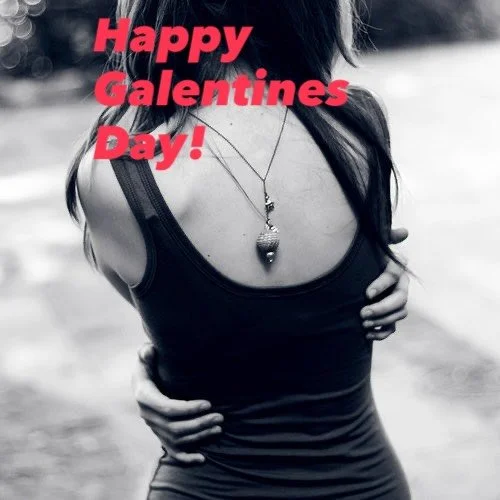 How are you showing yourself love today? 

Eat like you 💙 yourself 
Move like you 💙 yourself
Rest like you 💙yourself
Choose your thoughts like you 💙 yourself

You, more than anyone else in this world, is worthy of your own unconditional 💕 love.