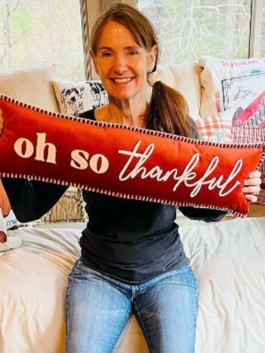 It's nearly impossible to feel stressed and grateful at the same time. They are like coin side opposites. 🪙 

My decades-long daily gratitude practice keeps me grounded in positivity and hopefulness--- especially when life feels heavy 

Share in com