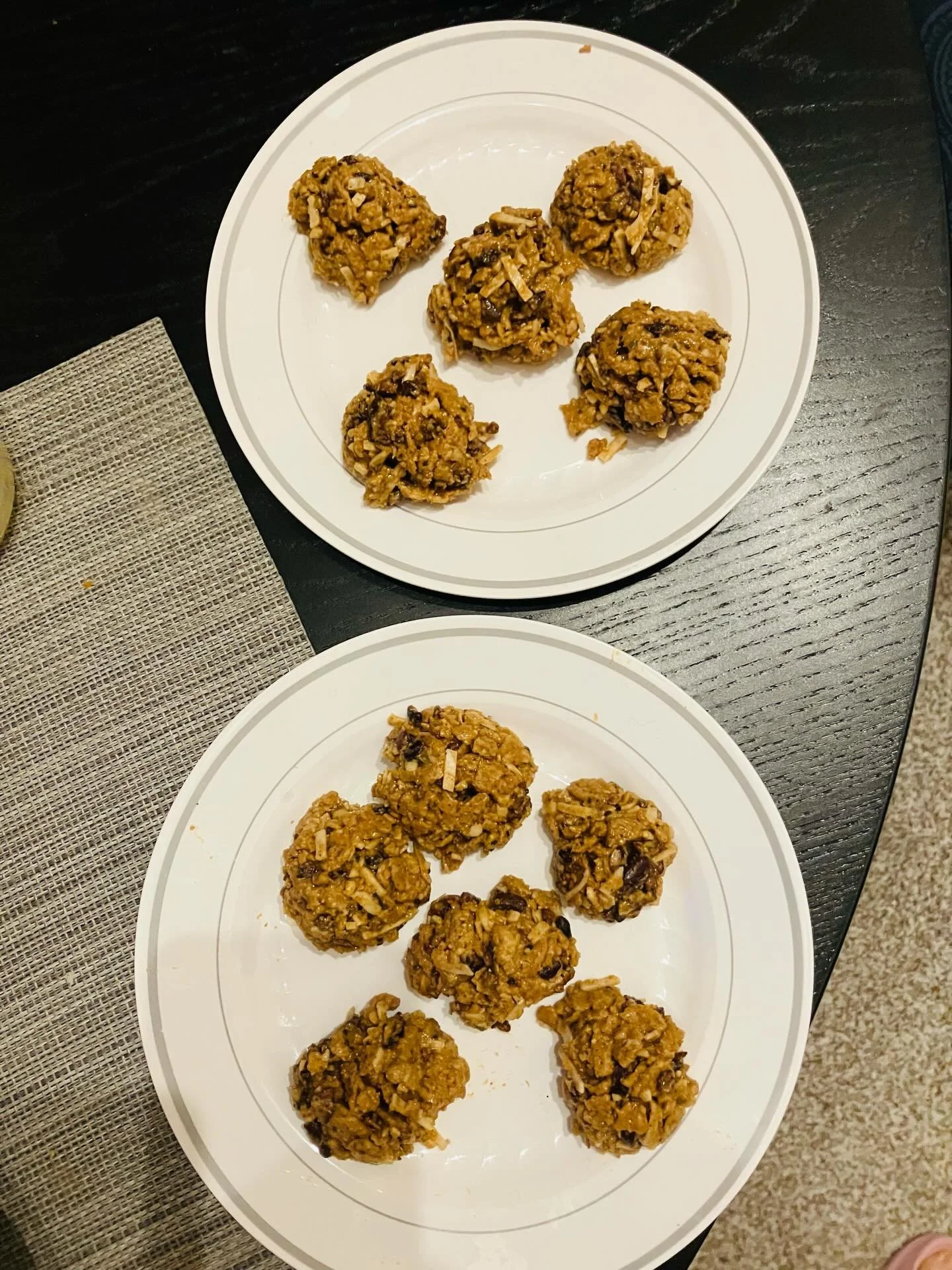 We don't follow or ascribe to food rules. But when a sweet tooth strikes, we veer toward whole foods and natural sweetness (not a lot of added sugar). 

You can enjoy food without guilt and nourish yourself. 

Comment 'sweet' for my ebook of naturall