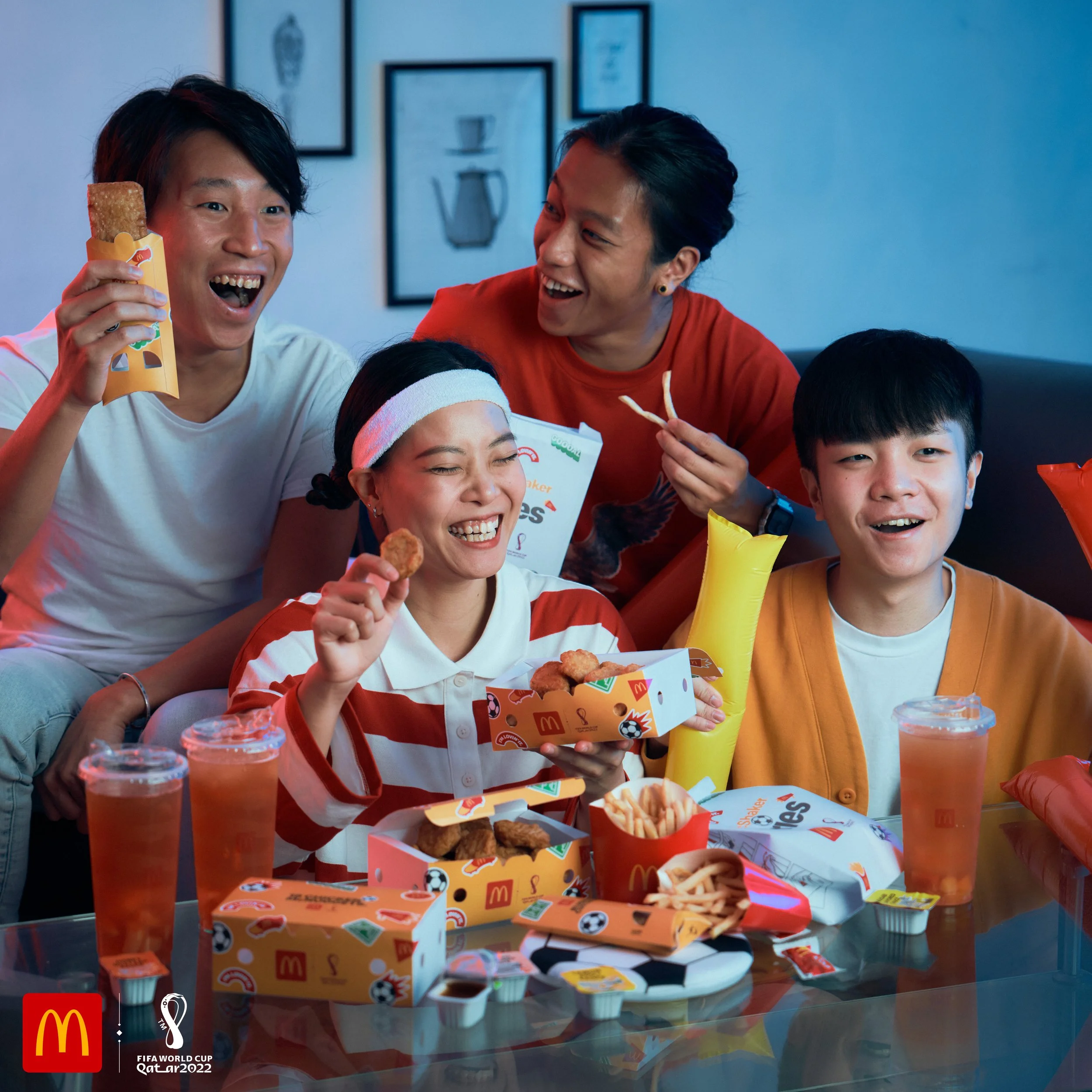 睇波預埋我呀！

#18件先夠食
#4款醬點咩好
#imlovinit #McDonaldshk