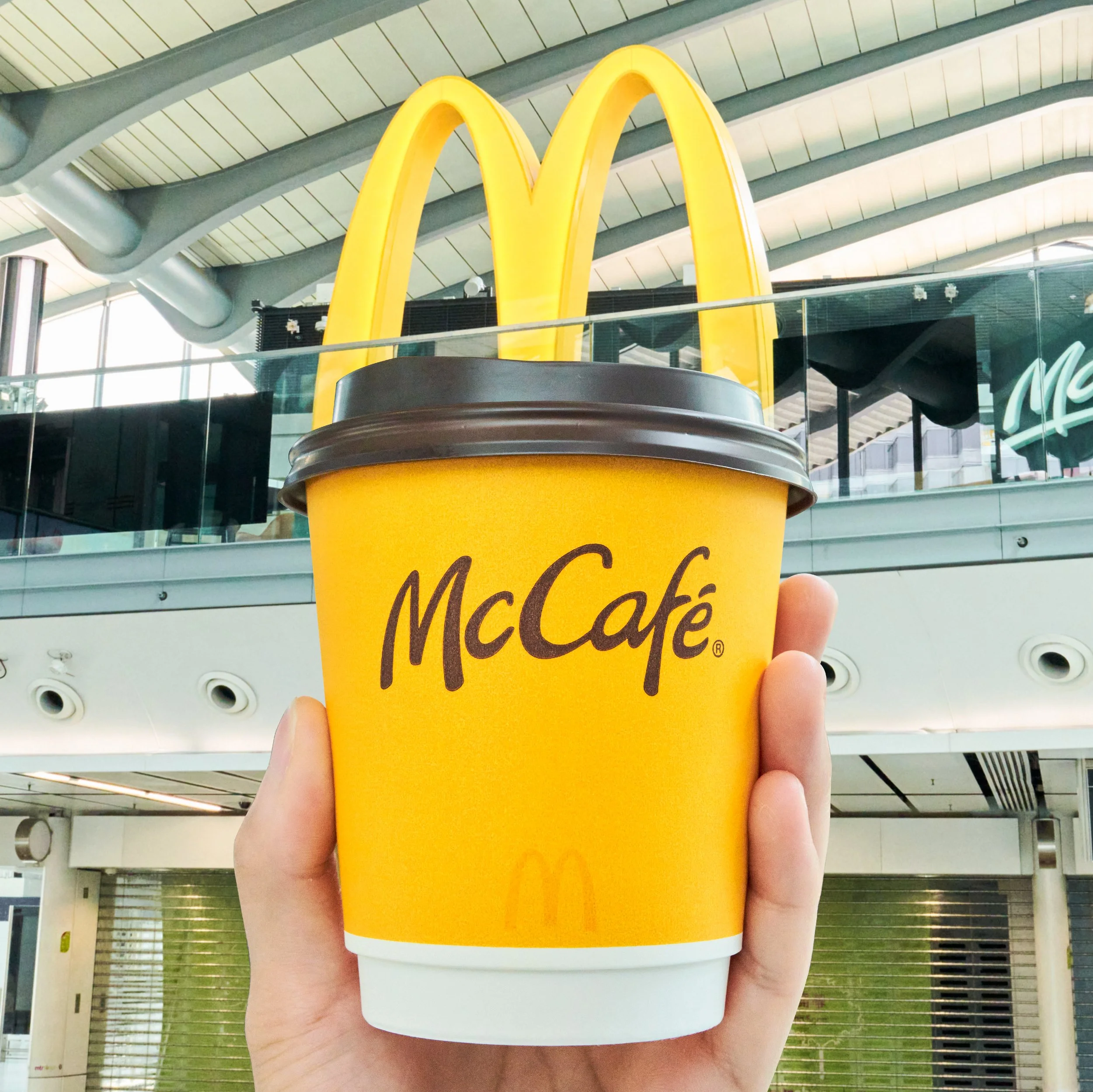 全線250間麥當勞套餐飲品免費升級至 McCafé 即磨黑咖啡喇🤩⁣⁣
⁣⁣去麥記歎McCafé lor?⁣⁣