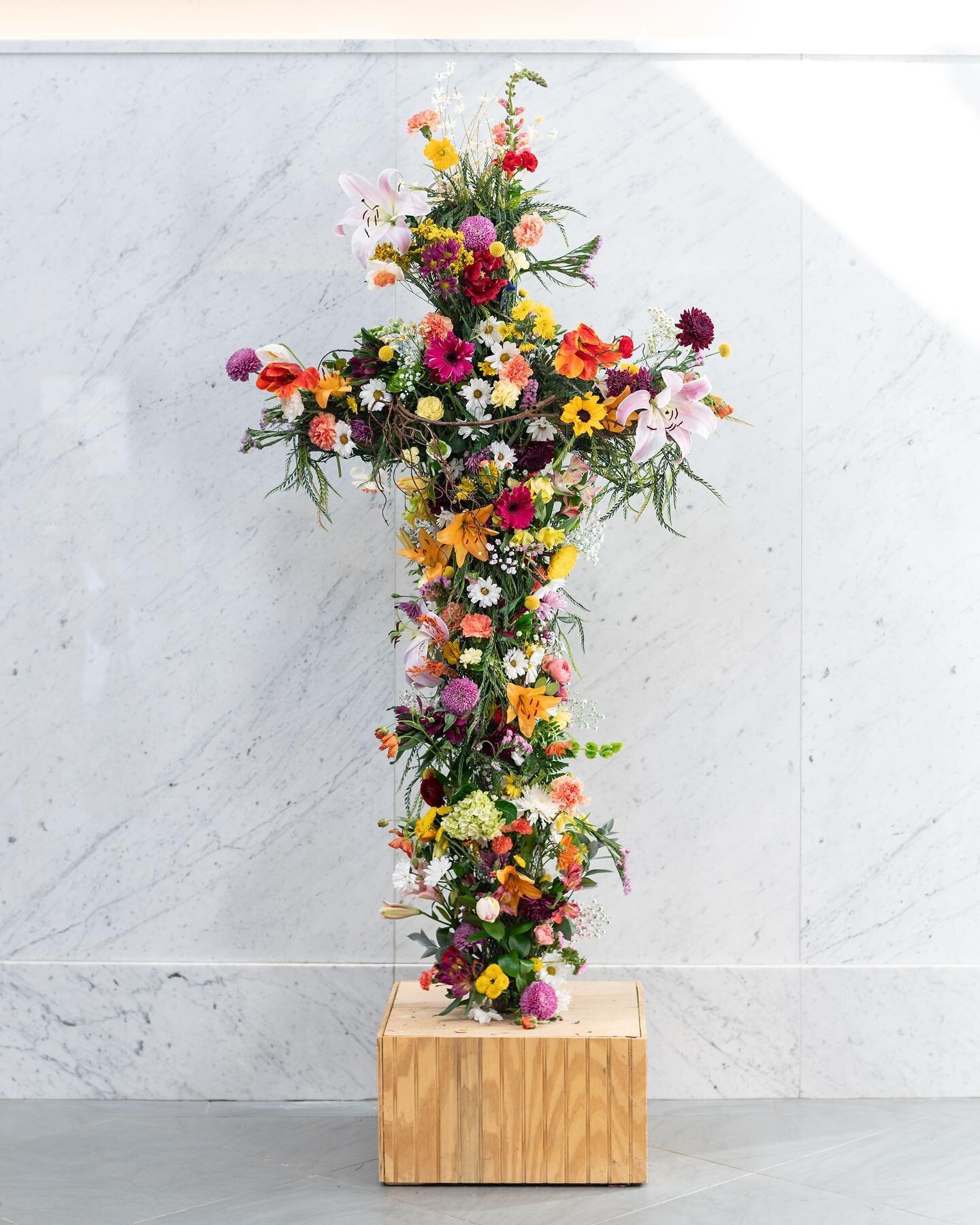 Easter at Arise! We gathered to celebrate the resurrection of Jesus in an age of cynicism. The blooming cross tradition is a favorite around here - representing new life found in Him. It was beautiful to worship together as a family, all house church