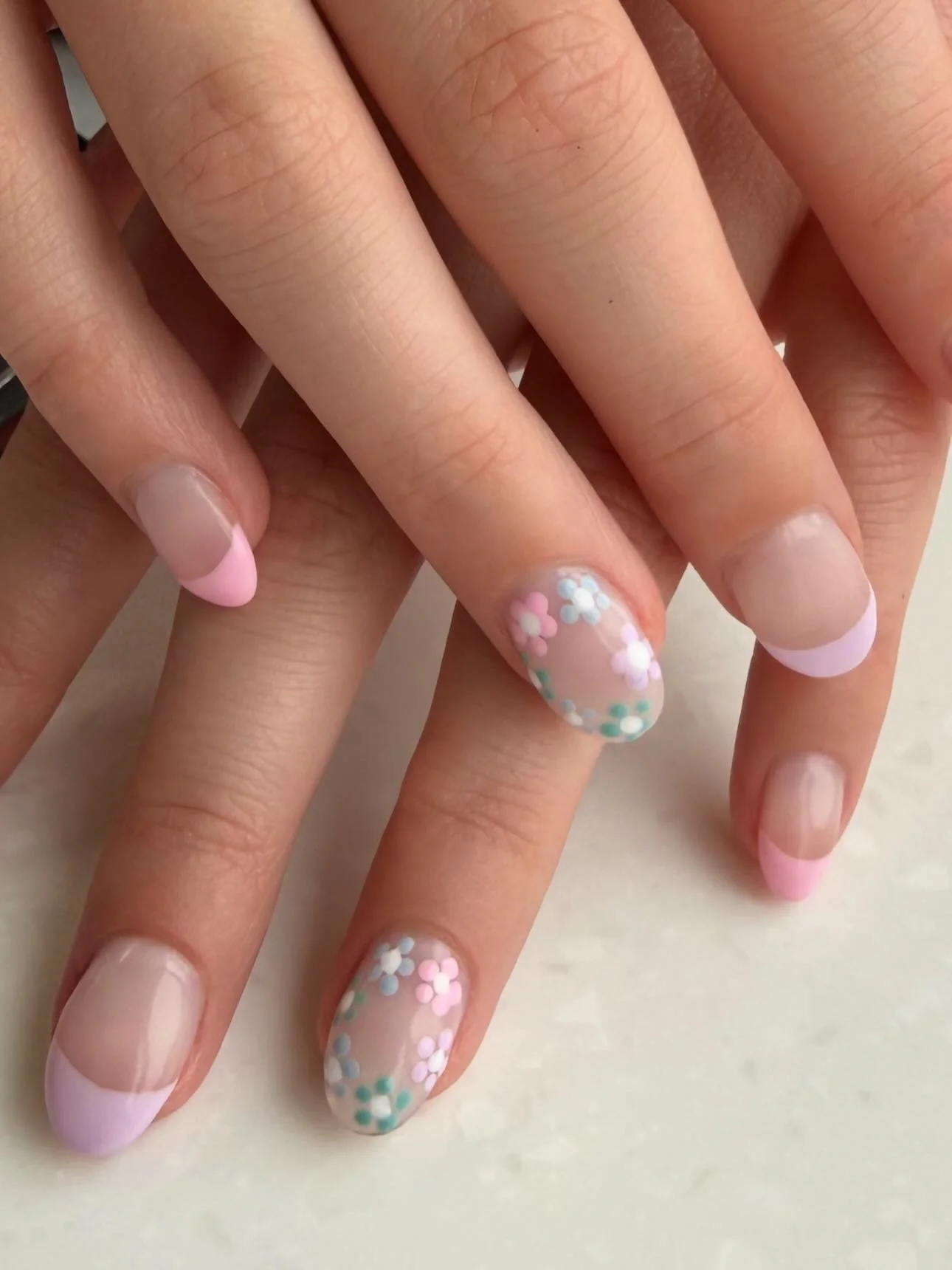 Spring showers ☔️ bring May flowers 🌸 Nails by Lauren. Call to book your next appointment ☎️ 732-787-7619