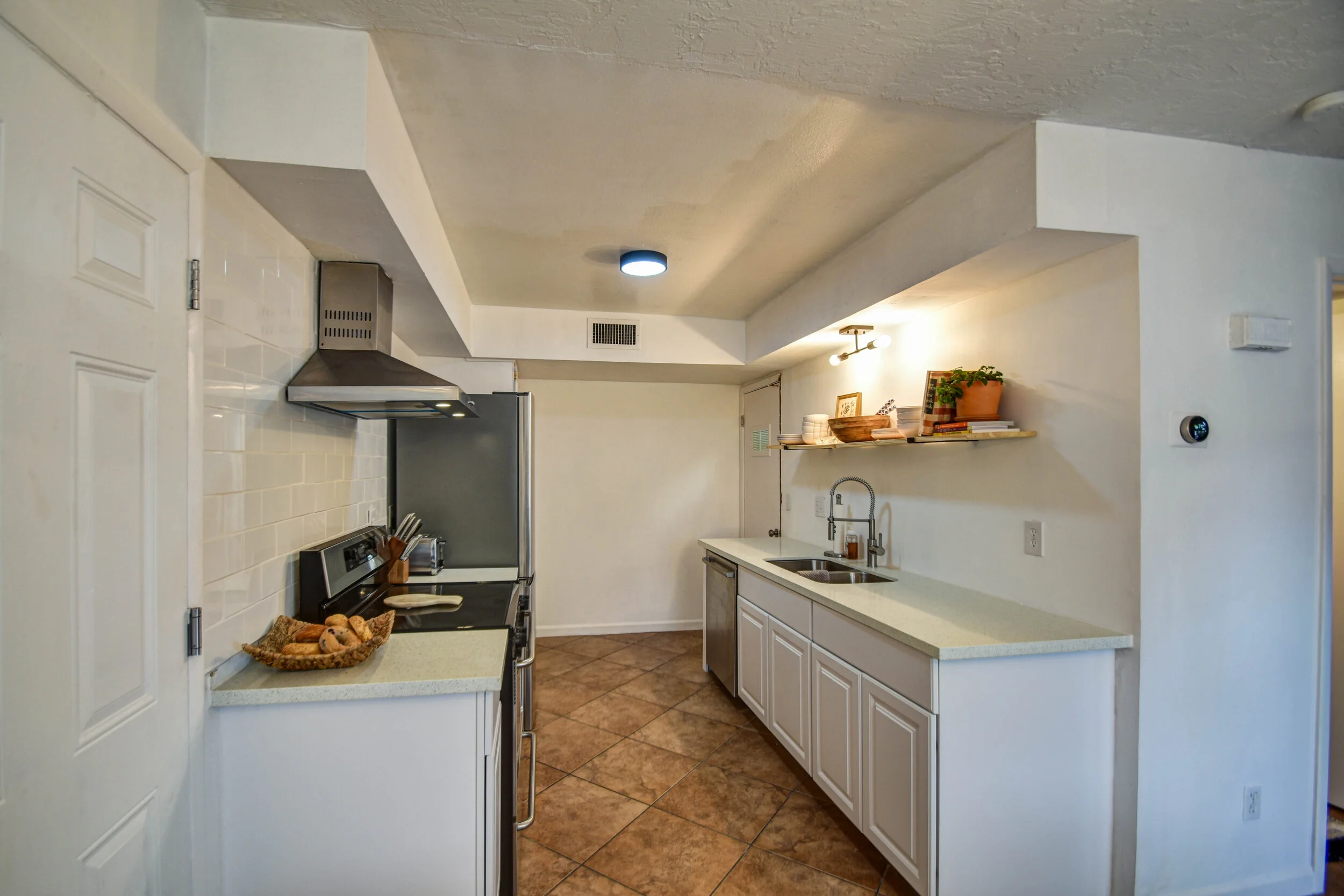 NEW LISTING ALERT! 5630 S Admiralty Ct Unit C, Tempe, AZ 85283-2025