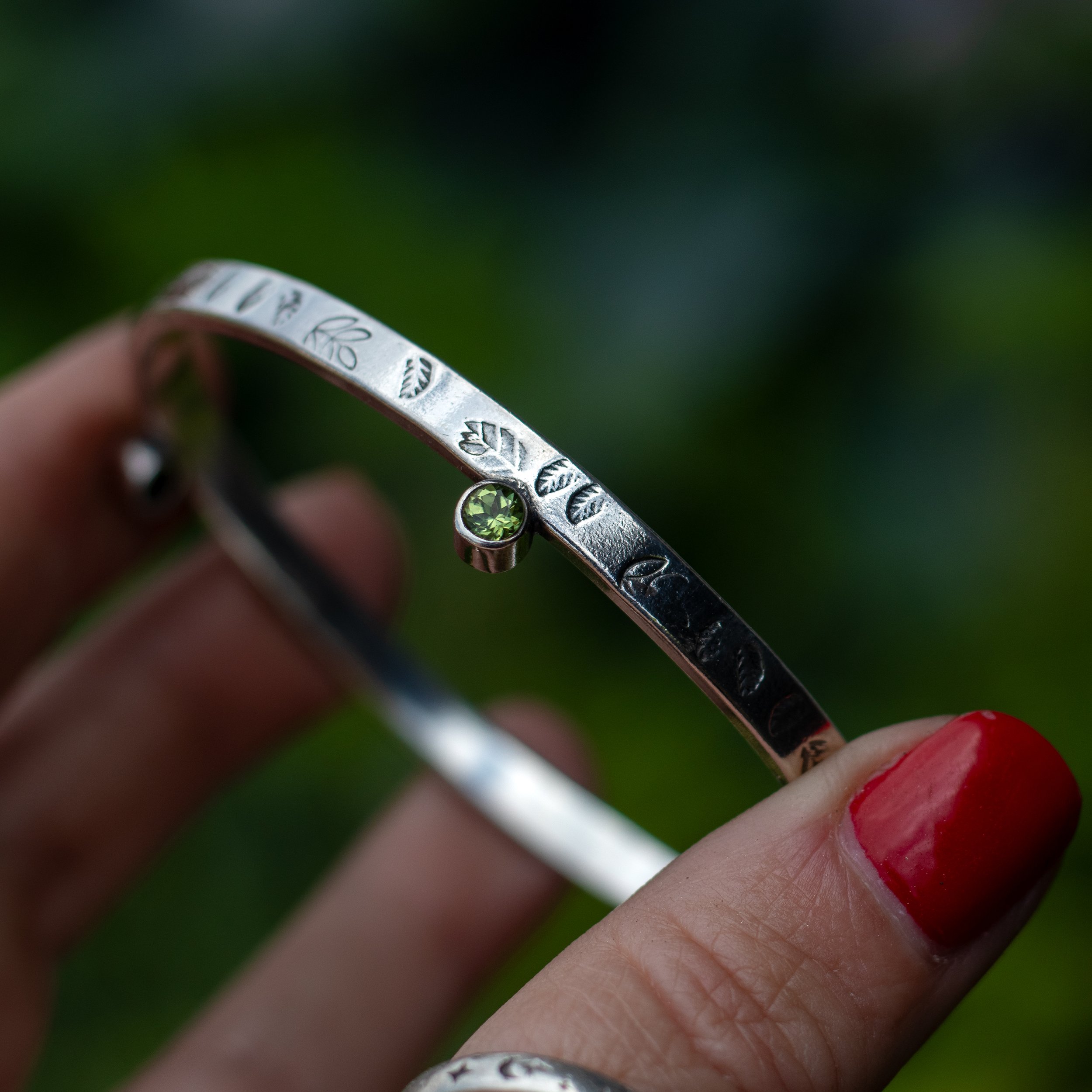 ForestBangle-peridot_1_LRG.jpg