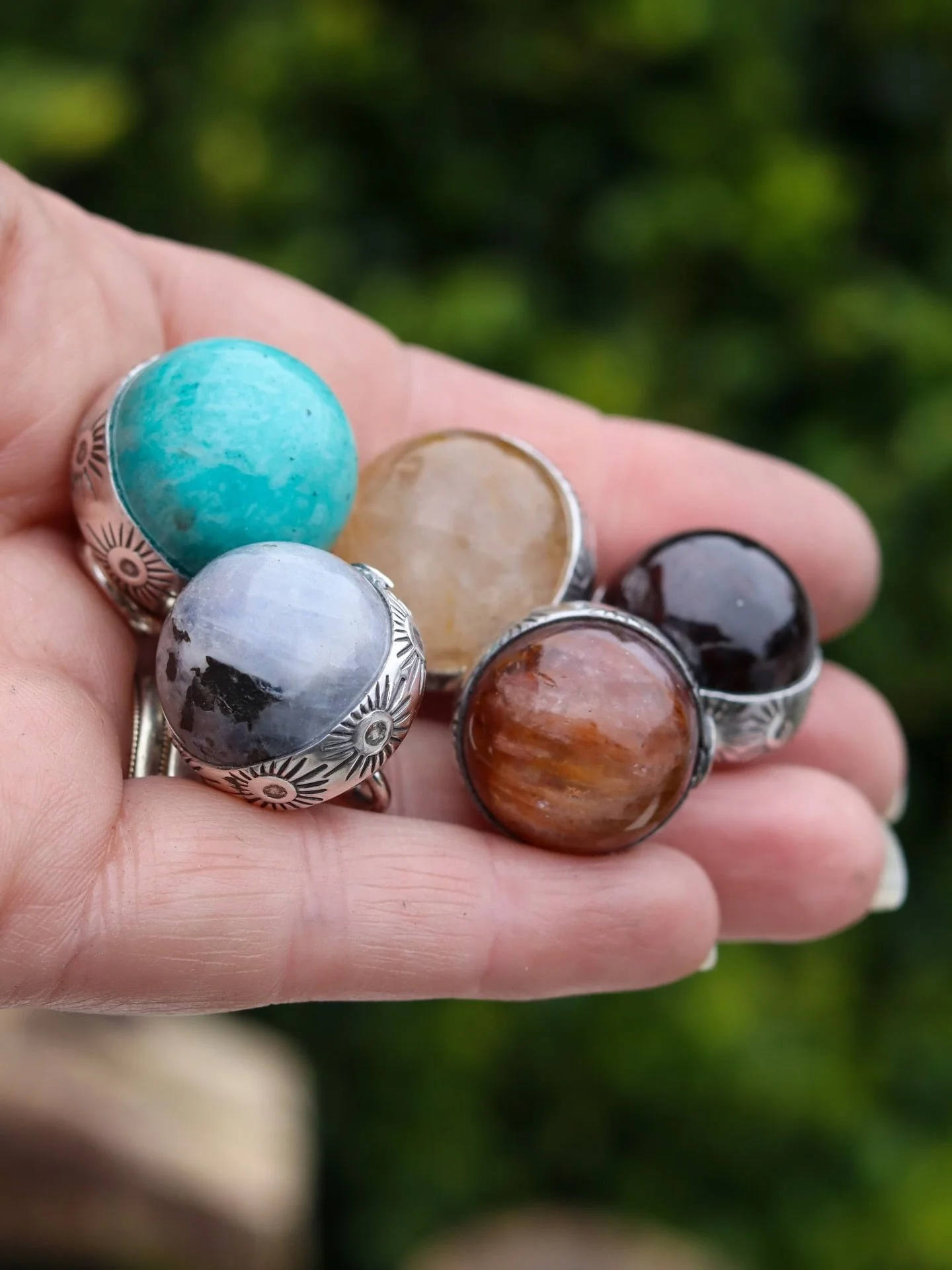 I Made Them!!

I wasn&rsquo;t going to make any of the large Crystal Balls this time but someone commented on an old photo in my feed saying please don&rsquo;t stop making them so I added them in!!

I don&rsquo;t know about where you live (UK) but th