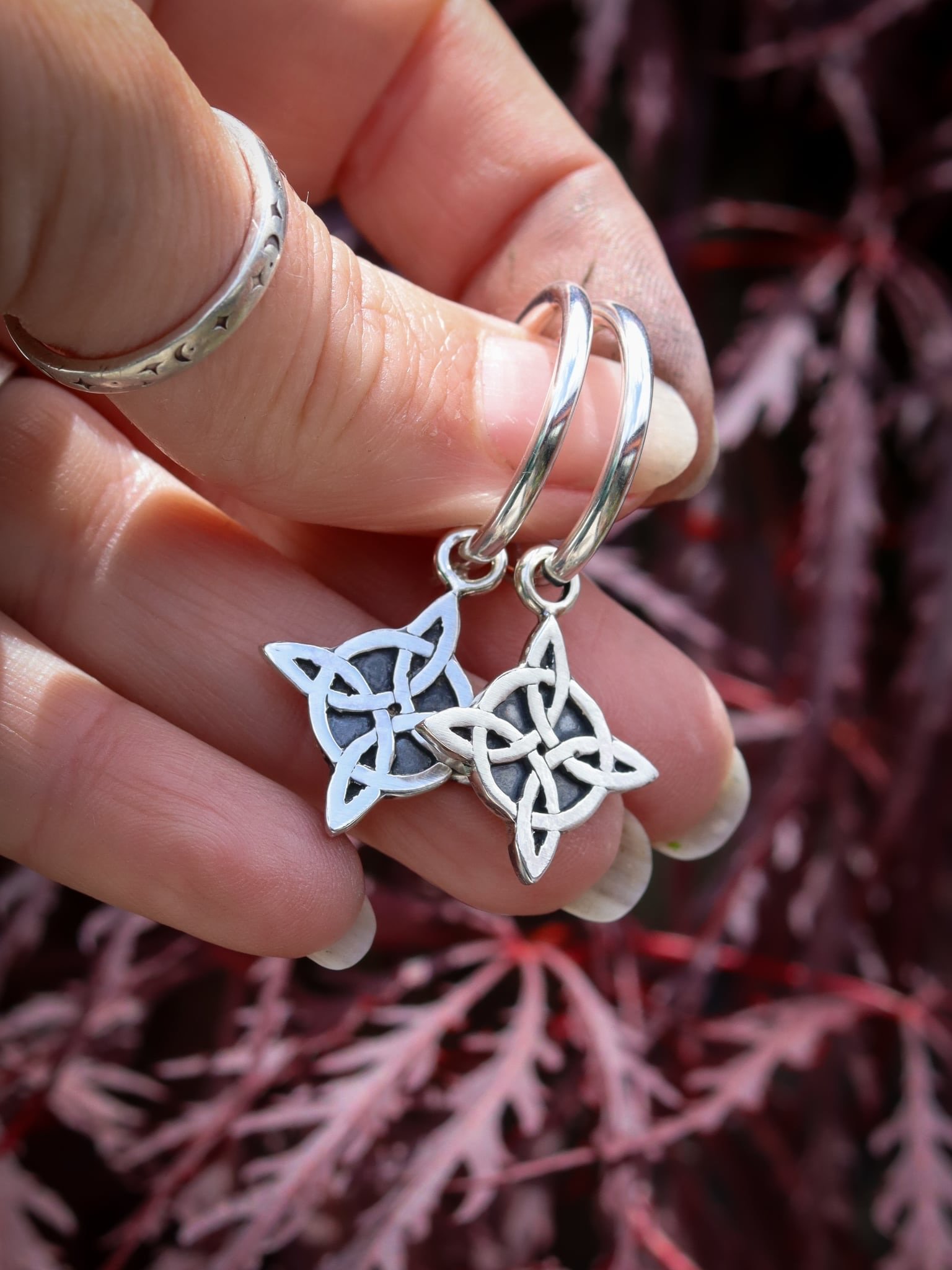 Something I was asked for time and time again 

The Witches Knot 

The Witches knot is a protective symbol of Celtic origin, believed to ward off negative energy. I love how the four points symbolise the elements (Earth, Fire, Water, Air) The circle 