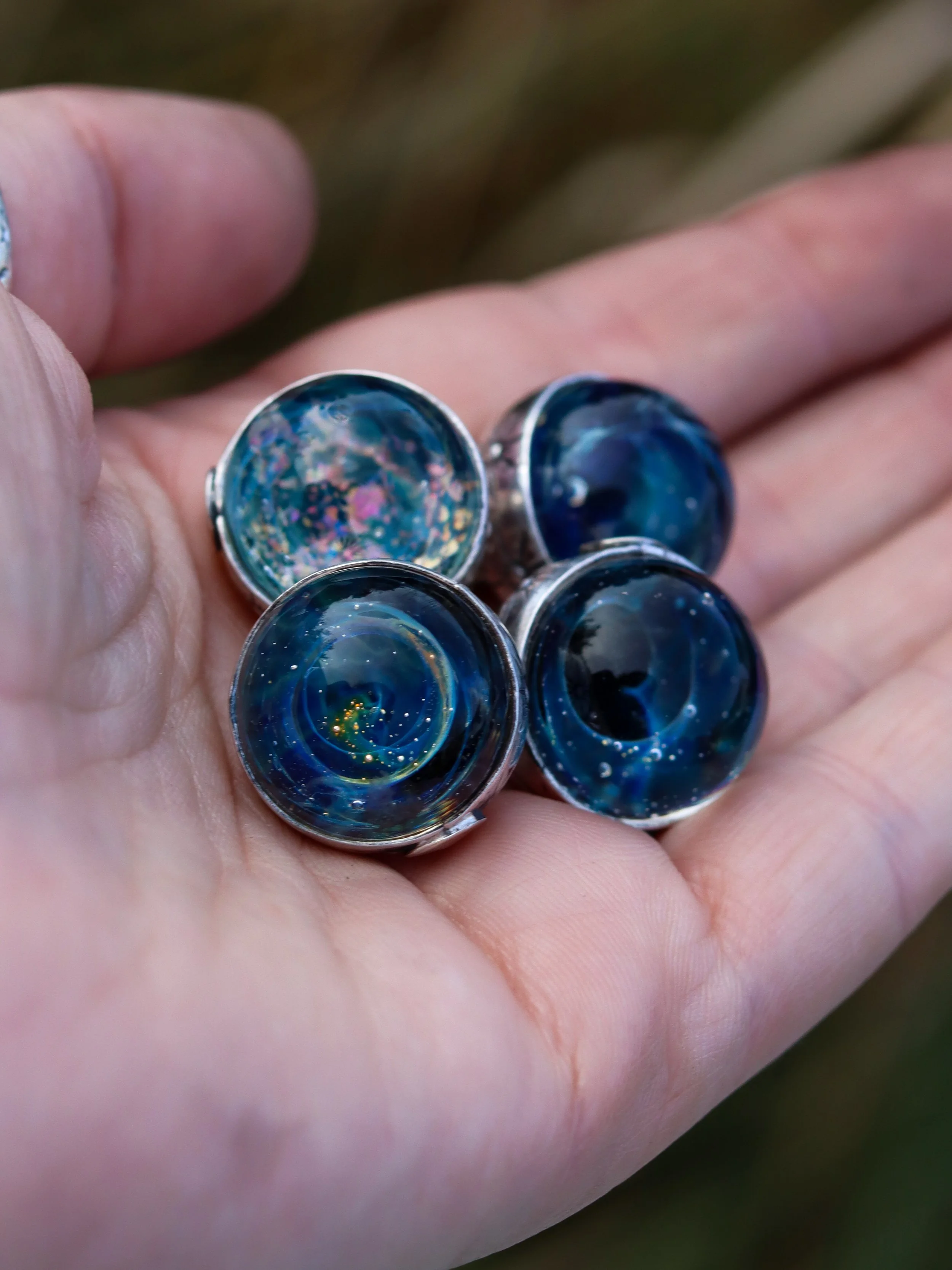Galaxies_4_LRG.jpg