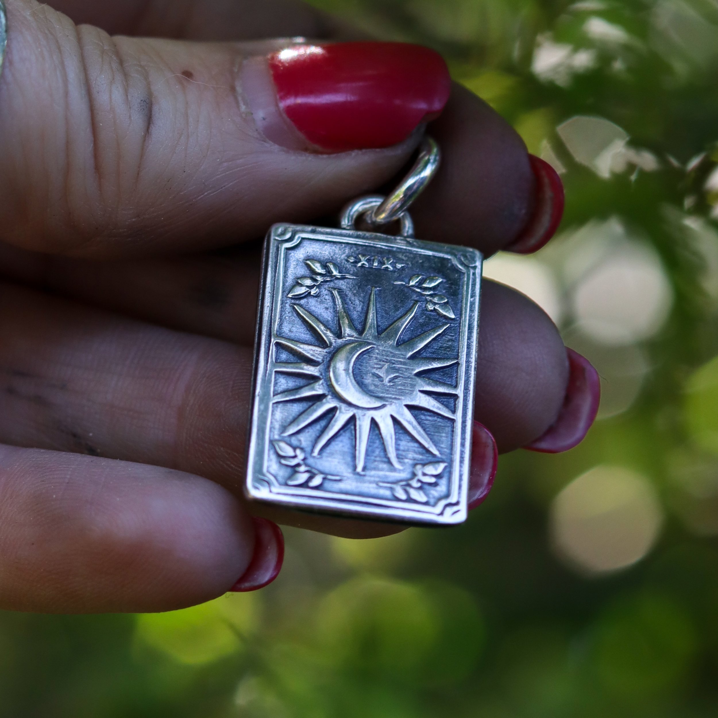 TheSunTarot_1_LRG.jpg