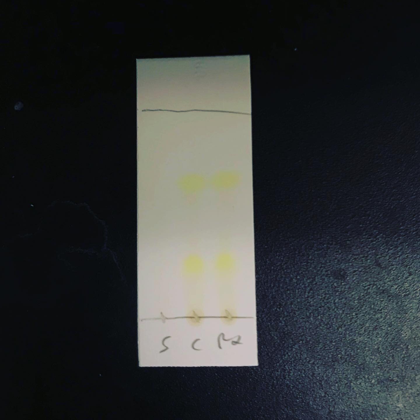 Keep swiping for the real glow up 🤩🥳 

#synthesis #chemistry #organicchemistry #ochem #orgo #fluorescence #realtimechem #instascience #instachemistry #uottawa #gradschool #gradlife #PhD #lookattheblue