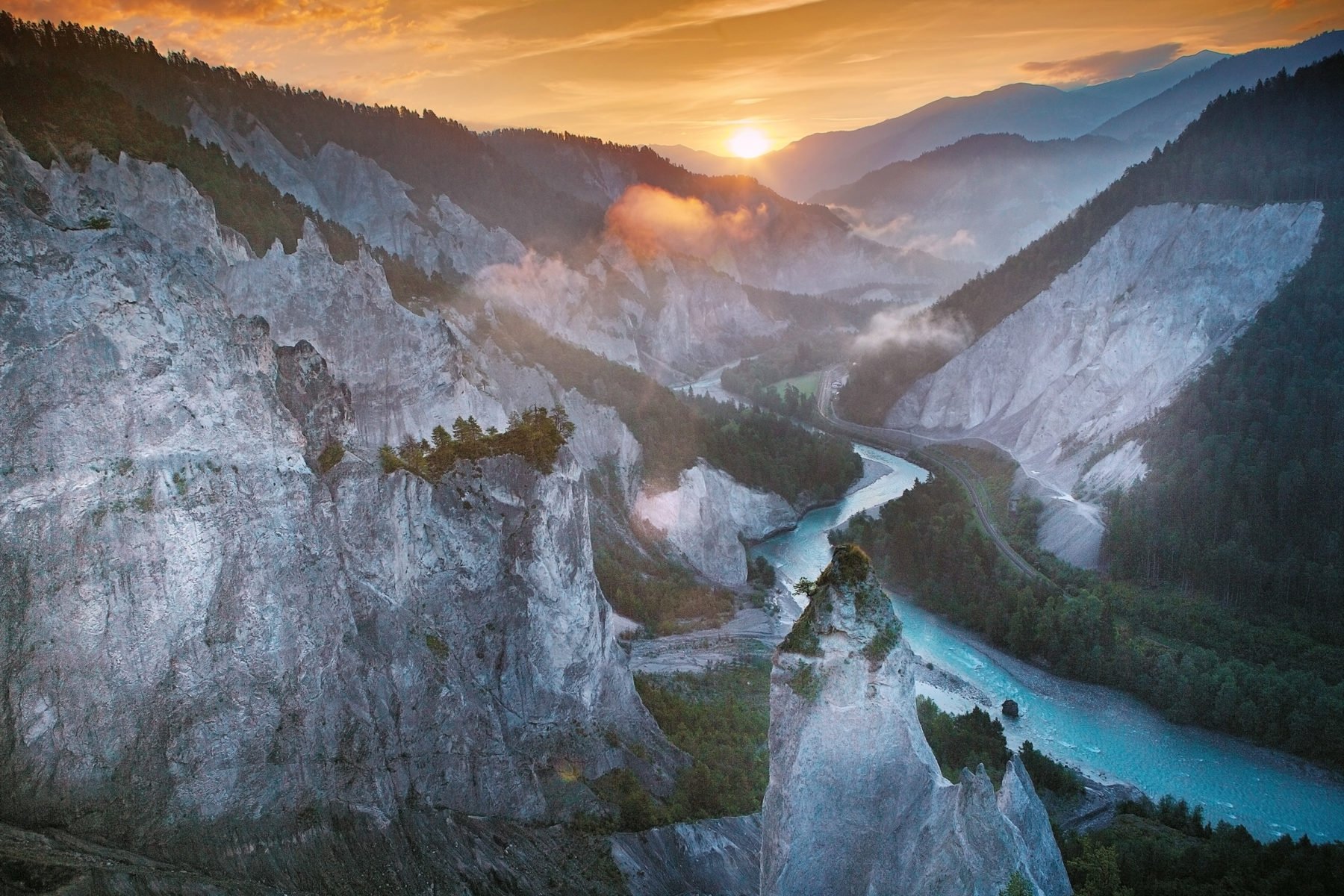 Rhine Gorge©Flims Laax Falera Tourism  .jpg