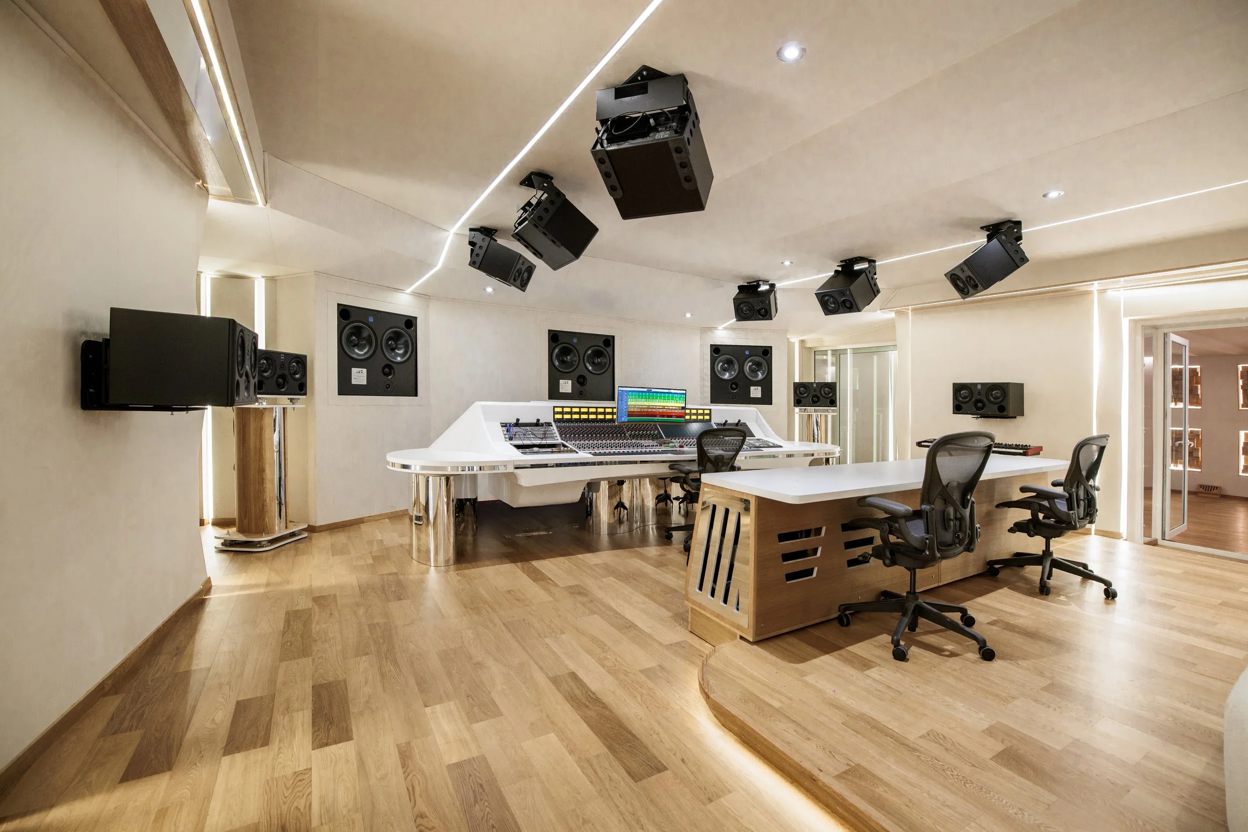JHS Custom Design | Acústica, Interiorismo y Mobiliario Personalizado en México