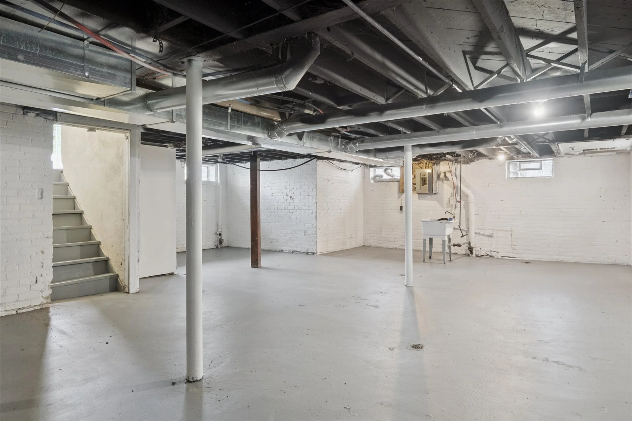40-8103-Sirron-St-Detroit-MI-48234-WindowStill-34.jpg