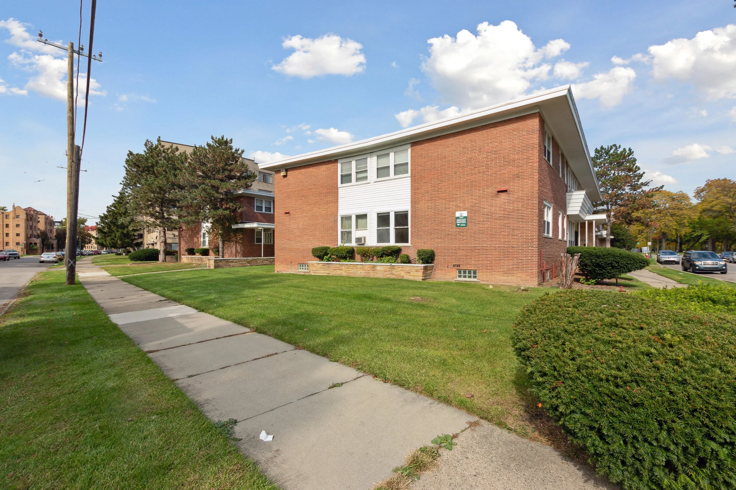 41-811-Covington-Dr-Highland-Park-MI-48203-WindowStill-38.jpg