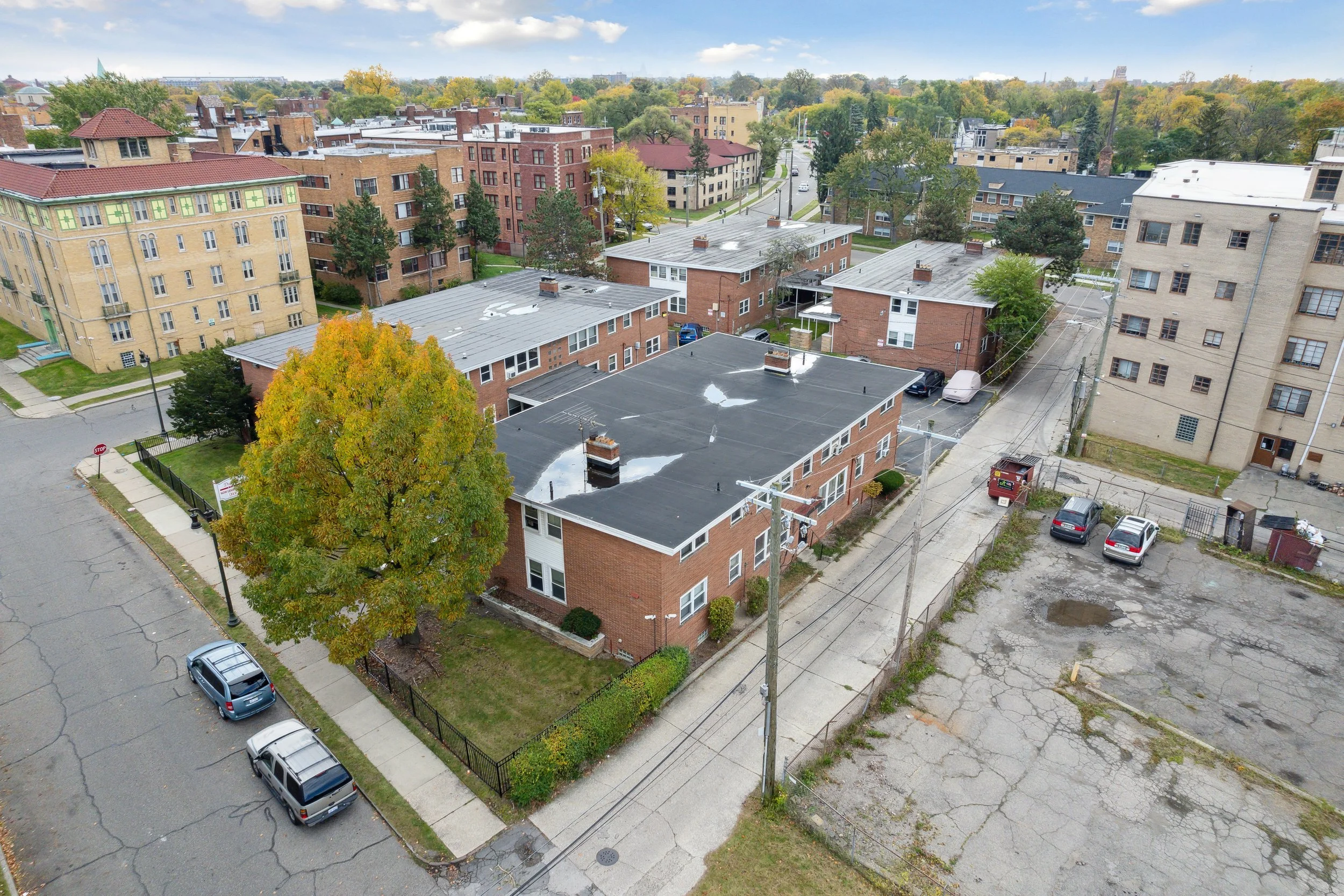 52-811-Covington-Dr-Highland-Park-MI-48203-WindowStill-52.jpg
