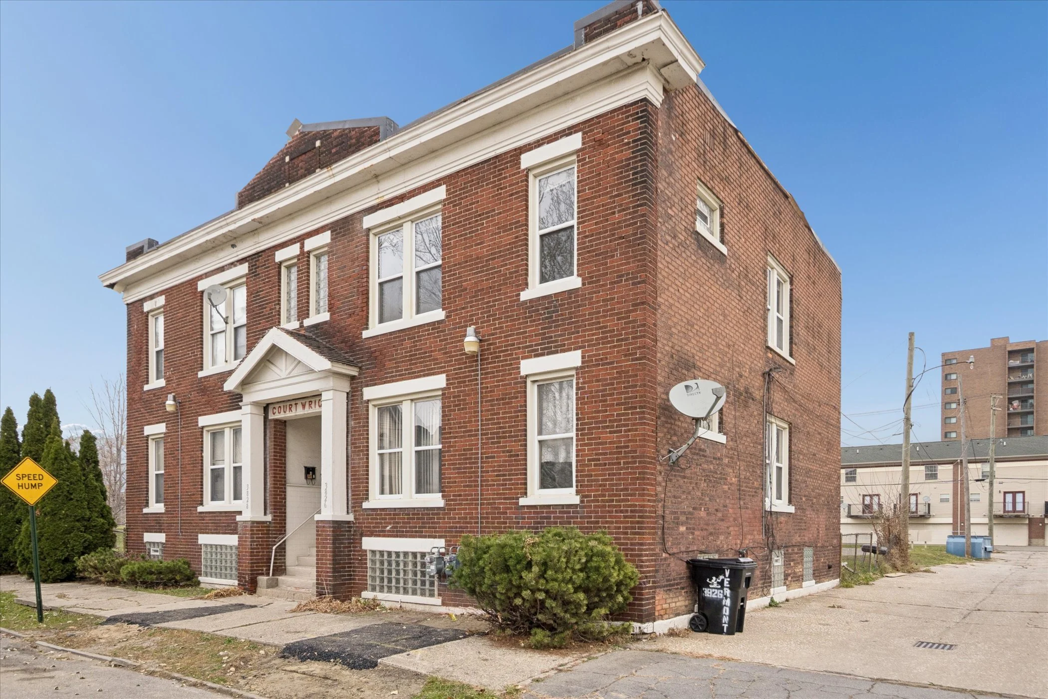 05-3826 Vermont St _3 building.jpg