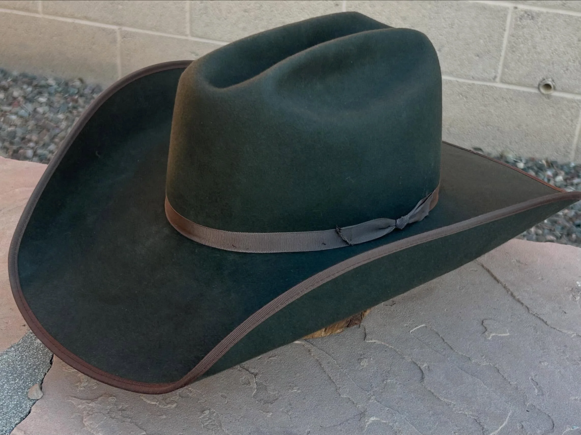 Excited to show everyone a couple nice hats heading to North Carolina and Georgia. The moss green is a pure beaver belly, and the brown ribbon on brim really makes the color pop! The granite grey is a nice simple shape, lots of character, and really 