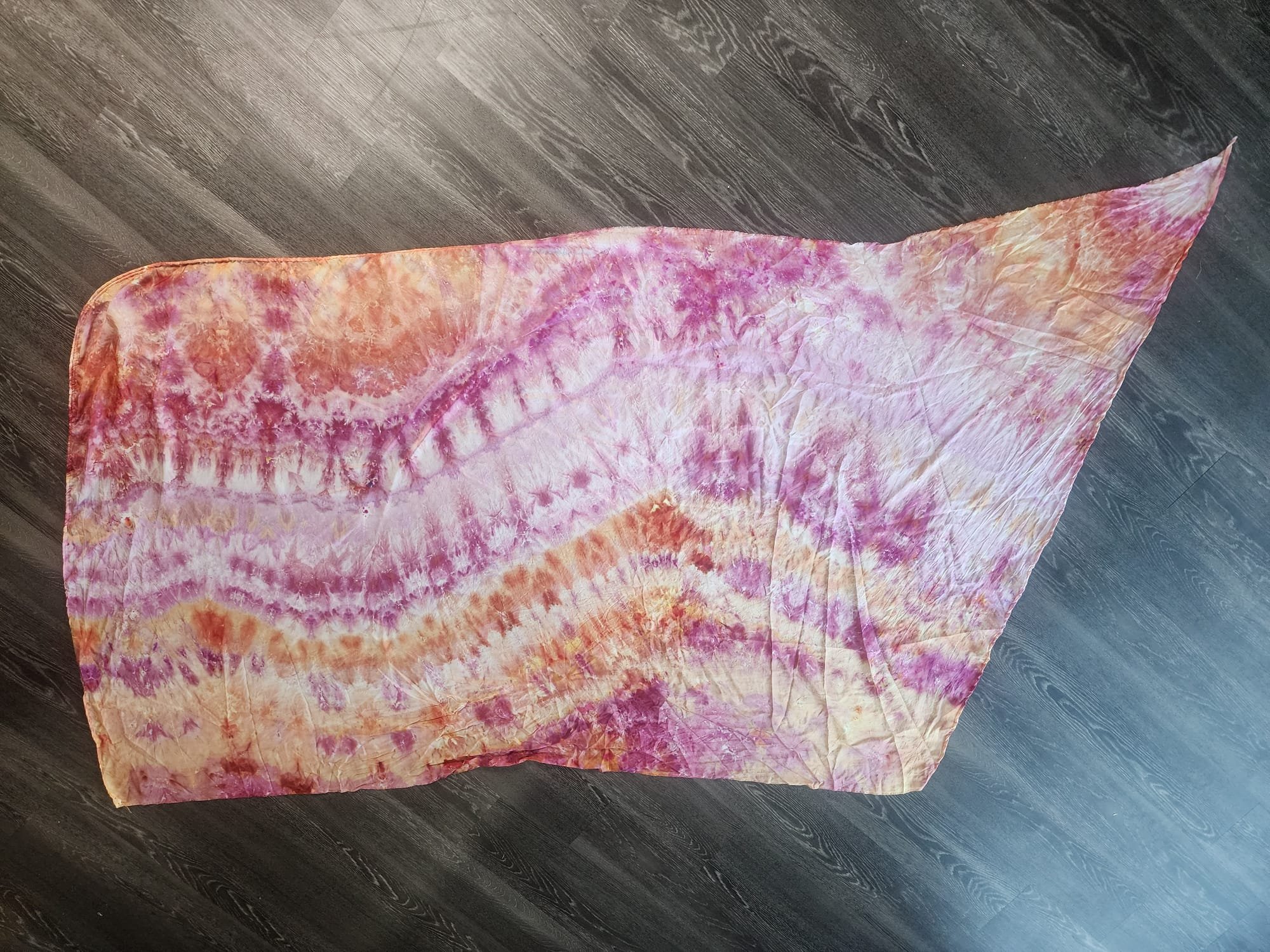 Fire Rose Striations (tail) 7ft x 45in 8mm lightweight.jpg