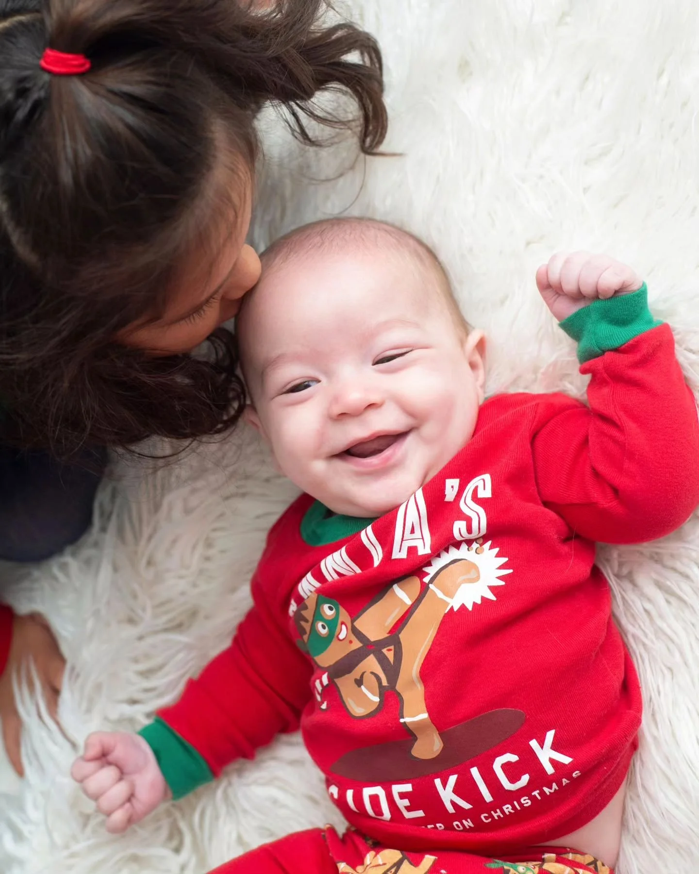 THANK YOU to all the little cheermeisters who came for holiday photos last weekend! Everyone was so wonderful, prompt, considerate, and lovely, it was the smoothest that holiday minis have ever gone! Thank you all! 💖 And special thanks to the four l