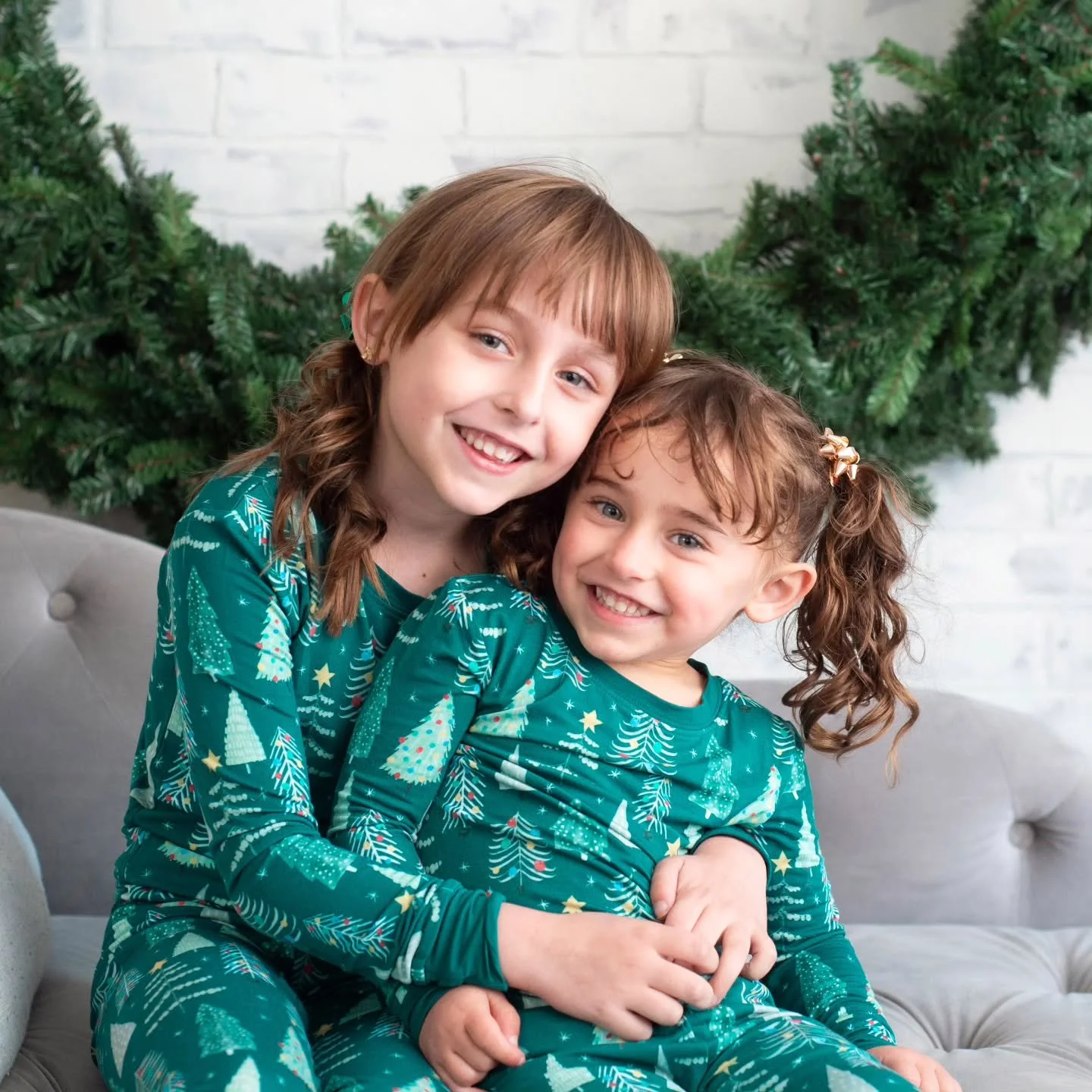 It's the weekend before Christmas and I'm baking for my family's cookie exchange, but I only have 2 types that I know how to make! What's everyone's favorite (easy) cookie that is always a crowd pleaser??