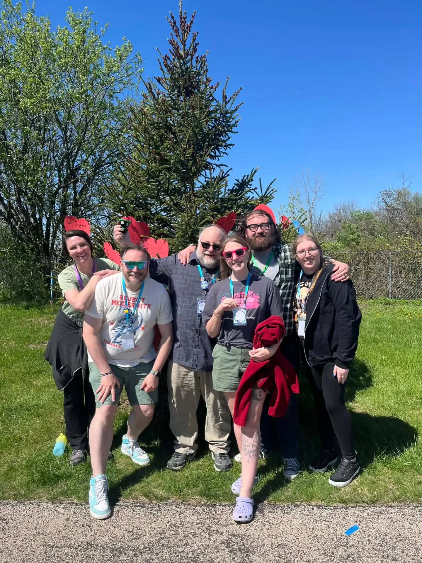 My siblings and best friends and i joined @kidsinneedmc this weekend for their first annual charity walk Miles In Their Shoes ❤️ It was such a lovely way to raise funds and awareness, and show foster kids they're never alone or forgotten.