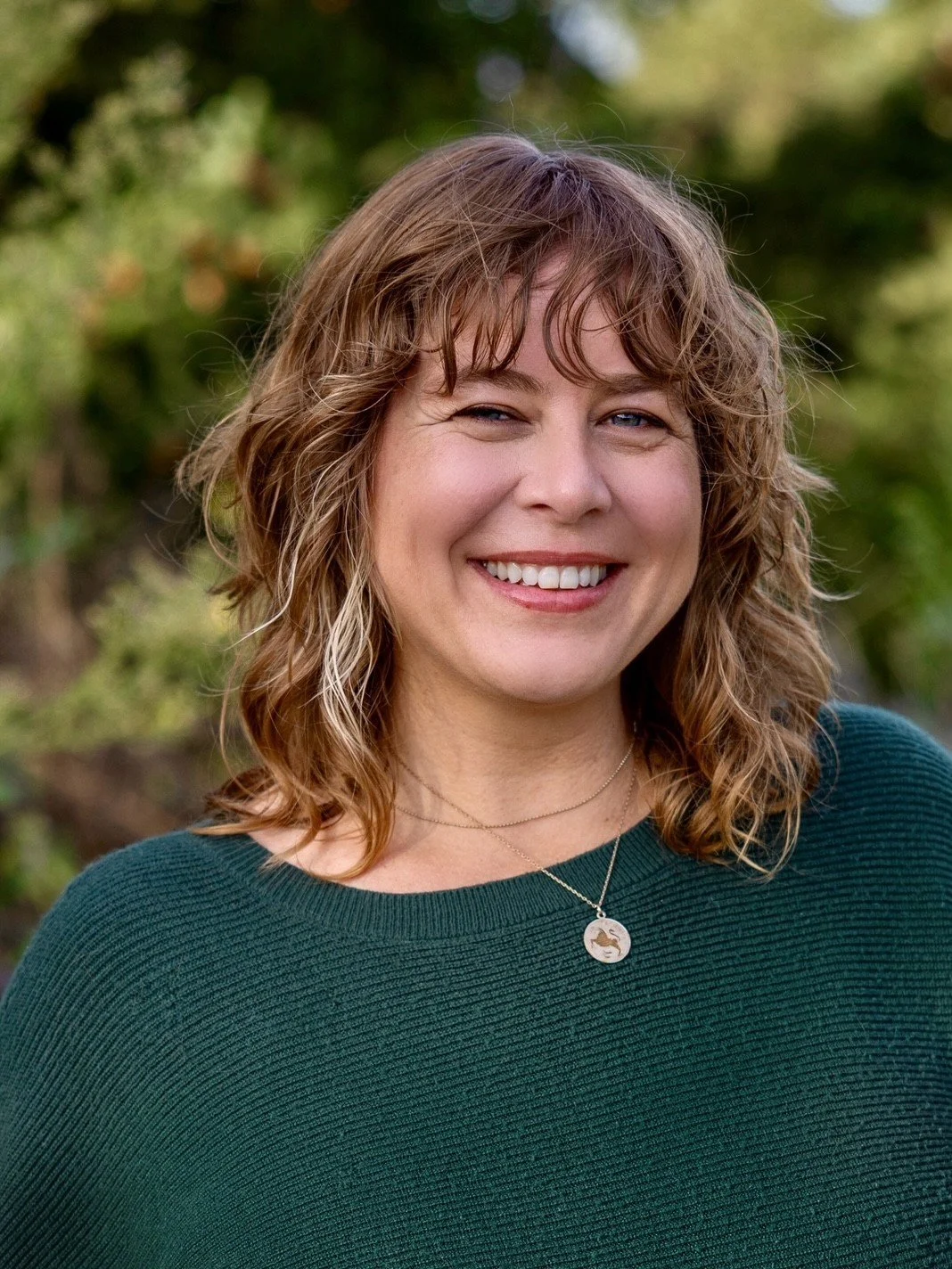 LESLIE FENDER

Administrative Manager