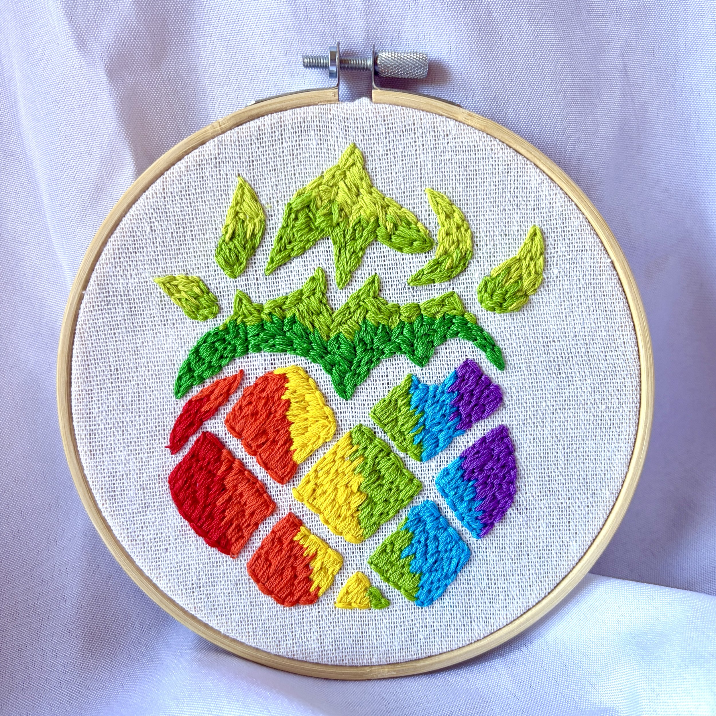 Pineapple Embroidery_1.jpg