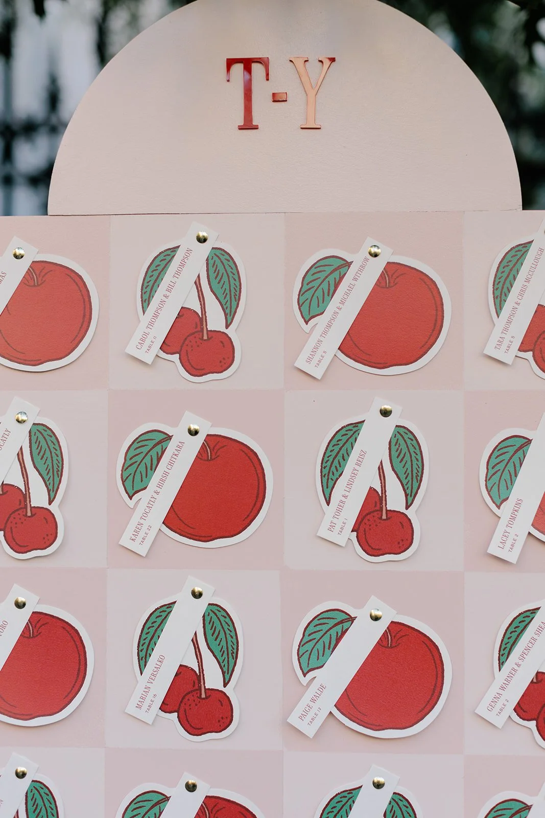 Louise + Shaun | Photo: Vik Moon | Florals: Lulo Floral | Venue: Cooper Hewitt