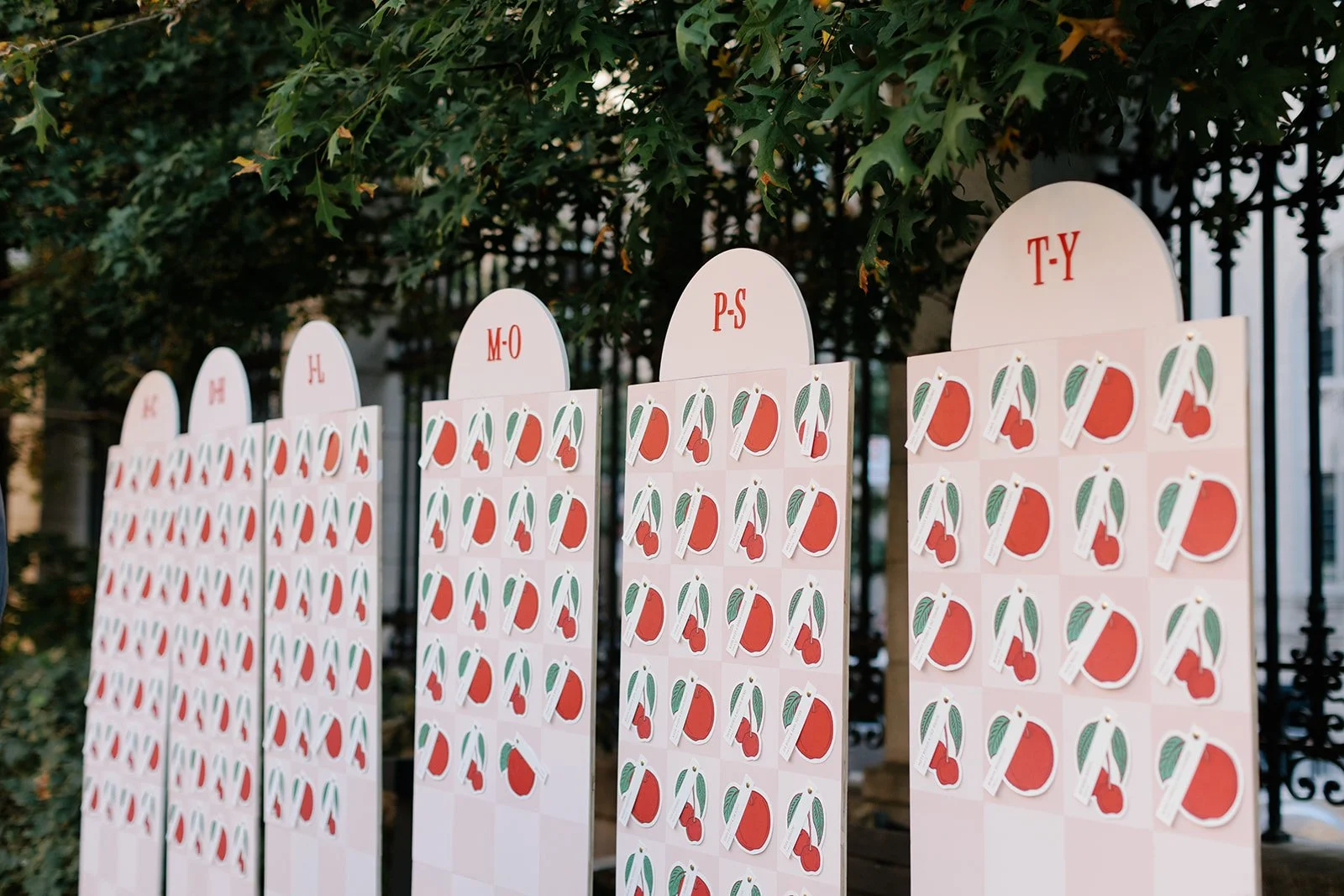 Louise + Shaun | Photo: Vik Moon | Florals: Lulo Floral | Venue: Cooper Hewitt