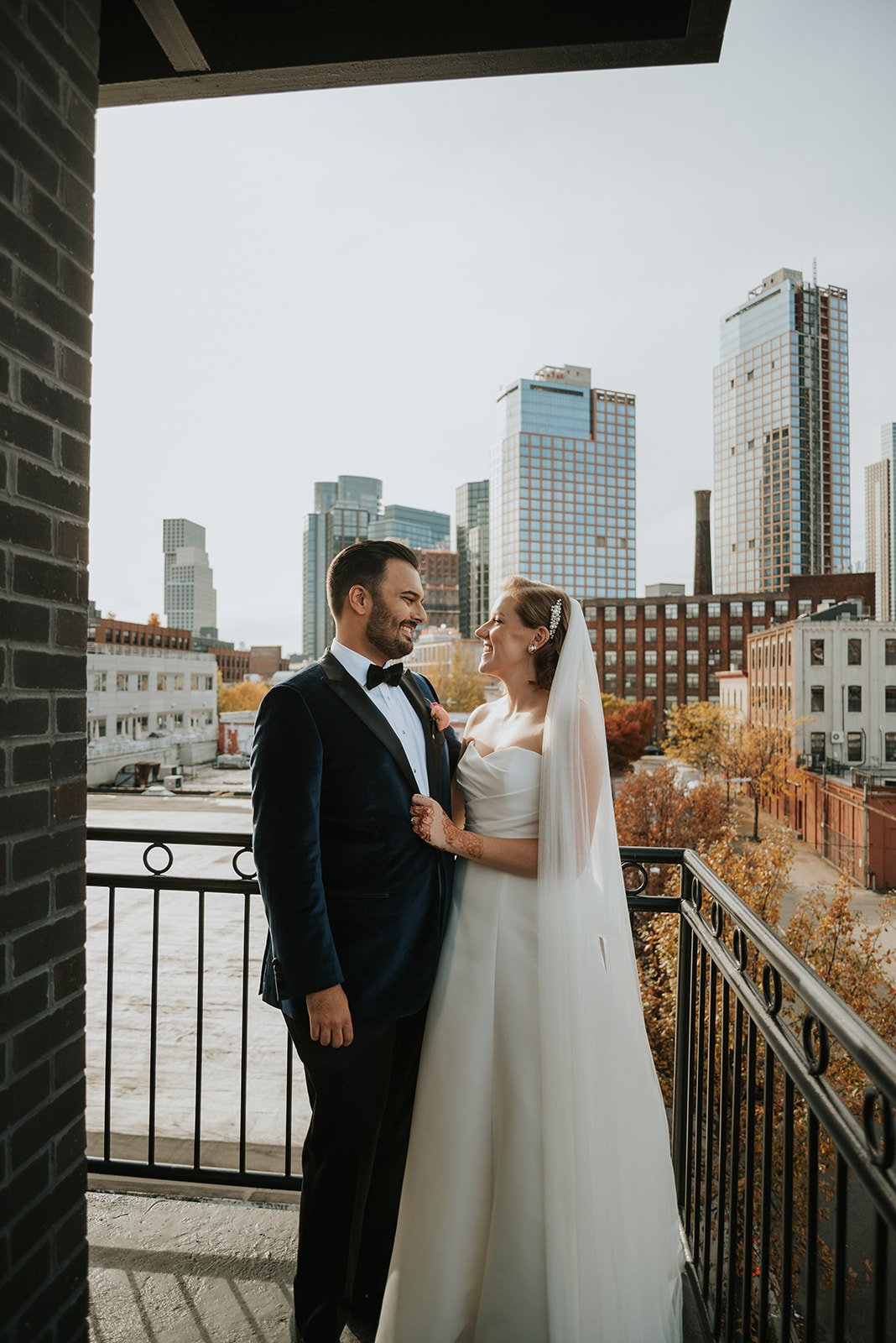 BOX-HOUSE-HOTEL-BROOKLYN-WEDDING-SHANNON-AZIM_PHOTOS_BY_MARIA_B_LUNG_0010.jpg