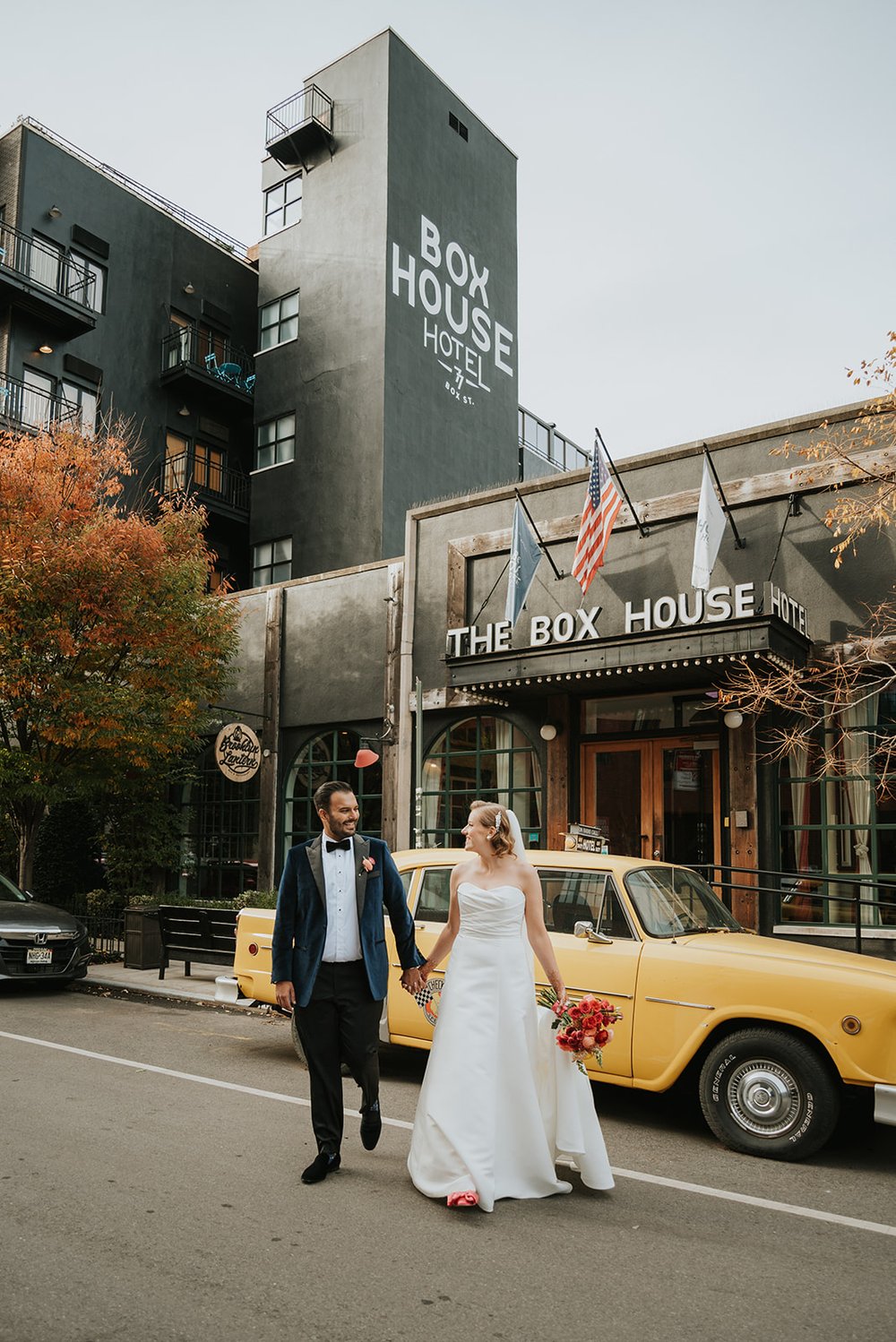 BOX-HOUSE-HOTEL-BROOKLYN-WEDDING-SHANNON-AZIM_PHOTOS_BY_MARIA_B_LUNG_0012.jpg