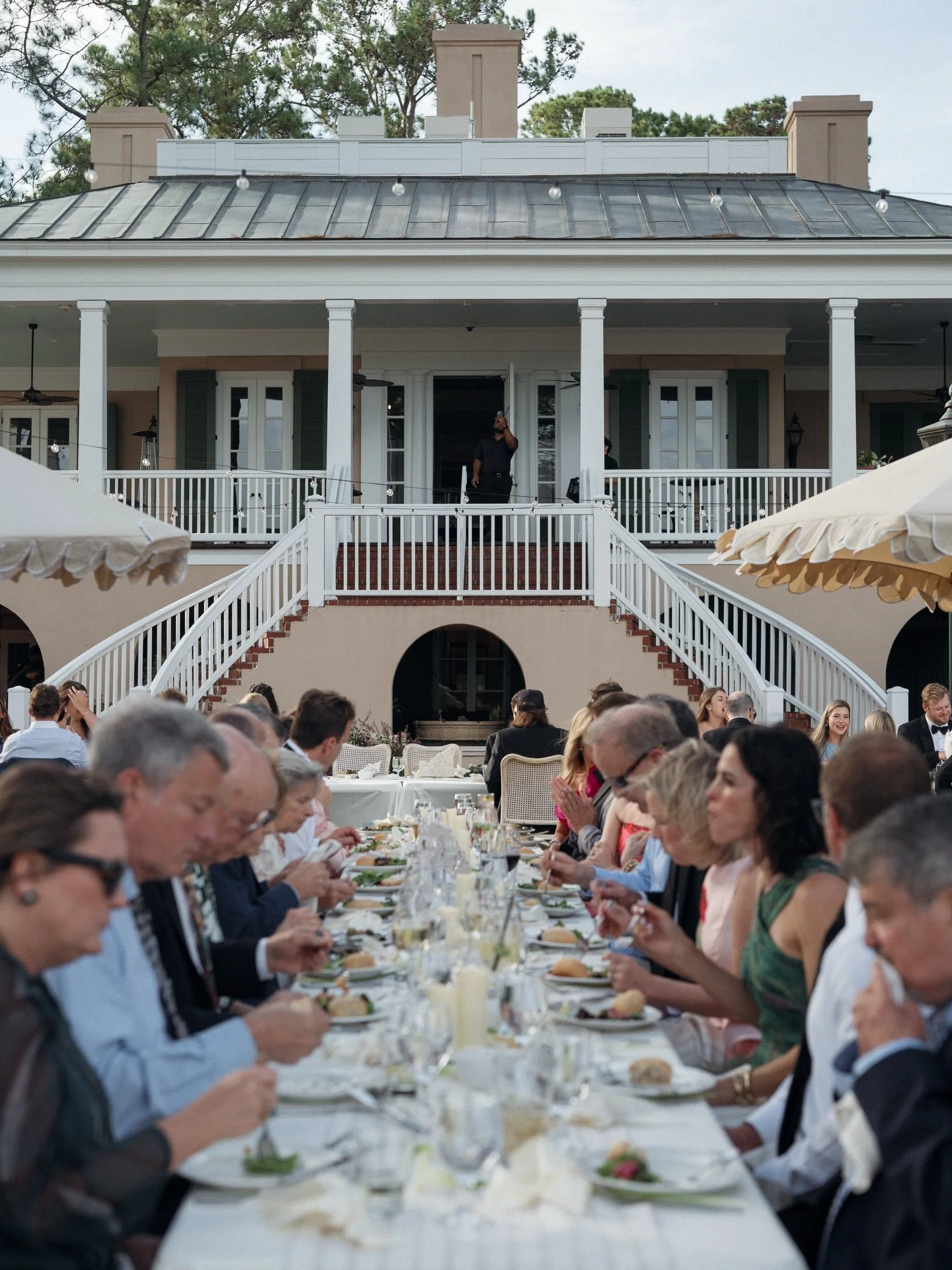 Some of the most elevated celebrations are the ones that simply feel intentional 🤍

An open-air dinner, beautiful light, thoughtful details (many handmade by the bride herself), and space for guests to linger. Mattie &amp; Austin&rsquo;s Bluffton ce