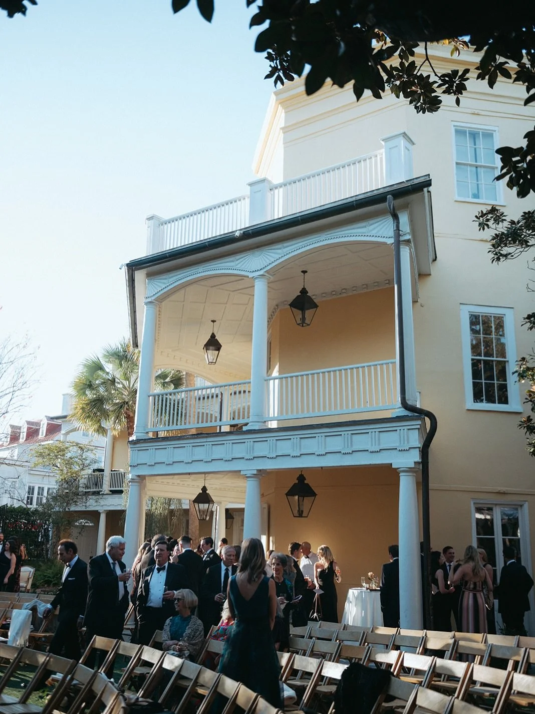 we&rsquo;re back at the William Aiken House this weekend 💛 

so naturally&hellip; a little throwback to the last time we were there celebrating Alyssa + Zach 

photo: @nmicklephotography 

&bull; &bull; &bull; &bull; 

#williamaikenhousewedding #cha
